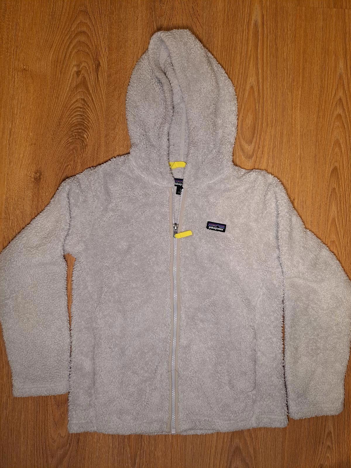Patagonia Patagonia High Pile Fleece Hoodie Jacket Kids Large 12 White Size US L / EU 52-54 / 3 - 1 Thumbnail