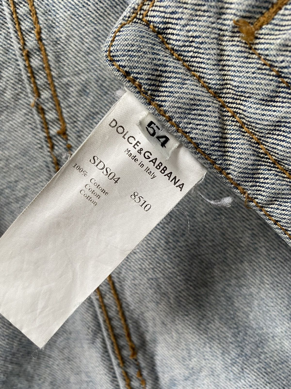 Dolce & Gabbana 00s Dolce&Gabbana Washed Denim Distressed Jacket Size US L / EU 52-54 / 3 - 14 Thumbnail