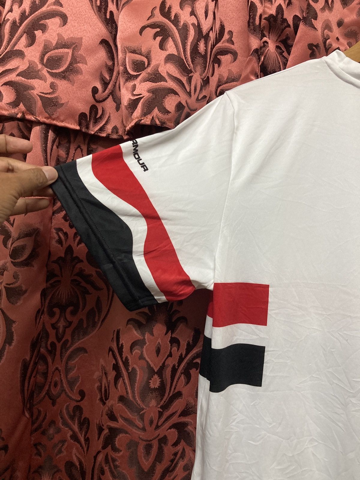 Under Armour Sao Paulo fc jersey Size US XL / EU 56 / 4 - 8 Thumbnail