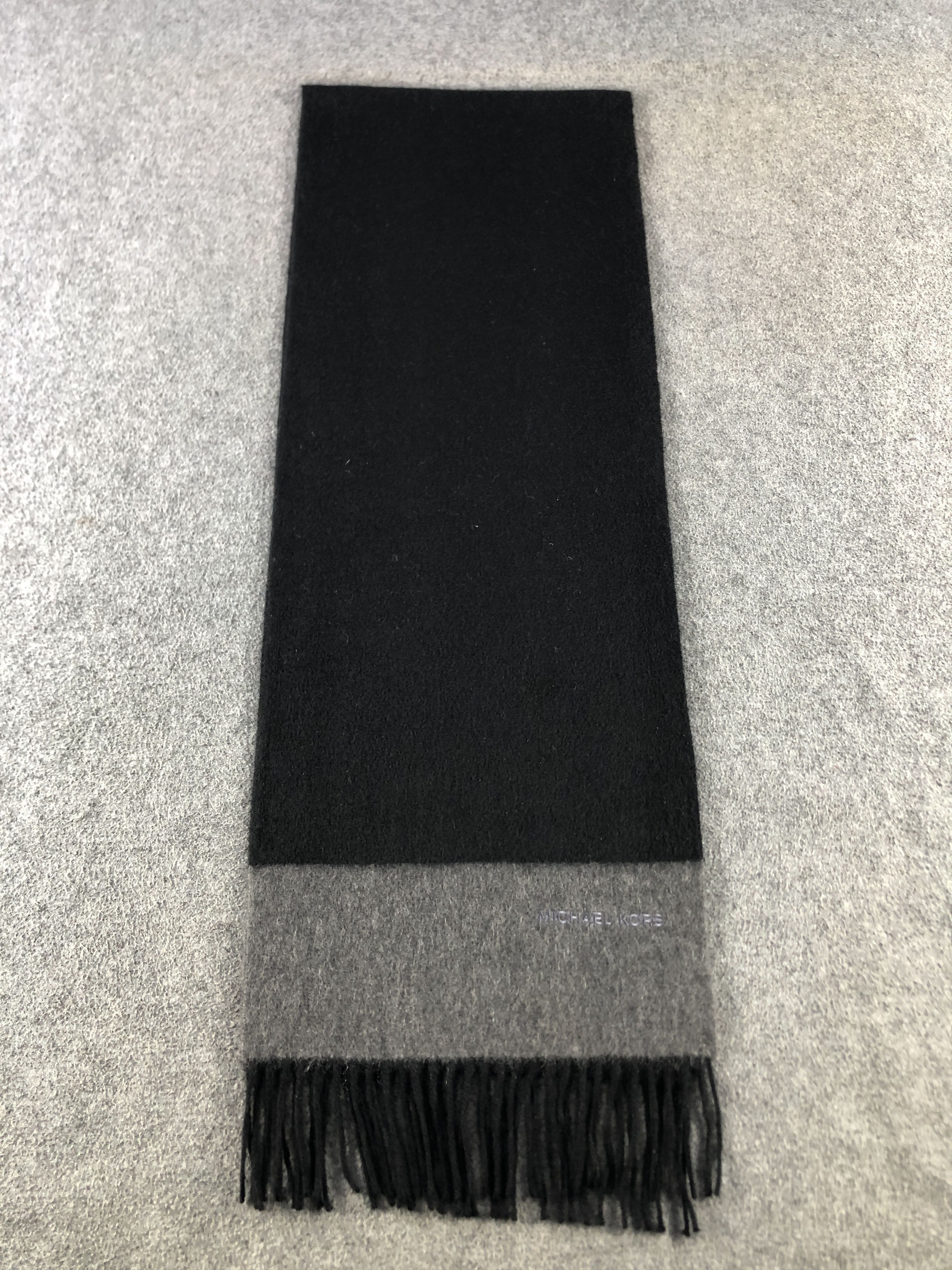 Michael Kors Michael Kors Scarf / Muffler / Neckwear P715 Size ONE SIZE - 2 Thumbnail