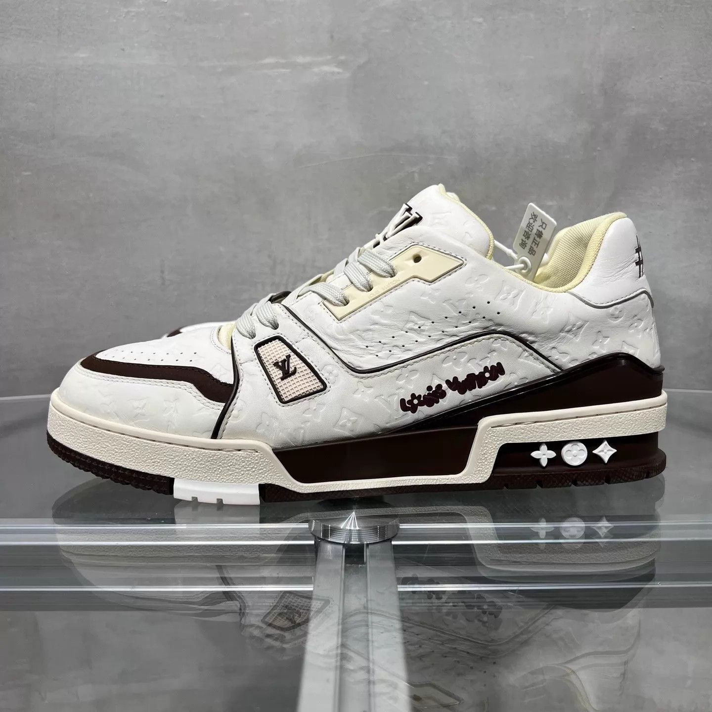 Louis Vuitton LV Trainer Tyler Cream 42.5 YH25919 Size US 9.5 / EU 42-43 - 3 Thumbnail