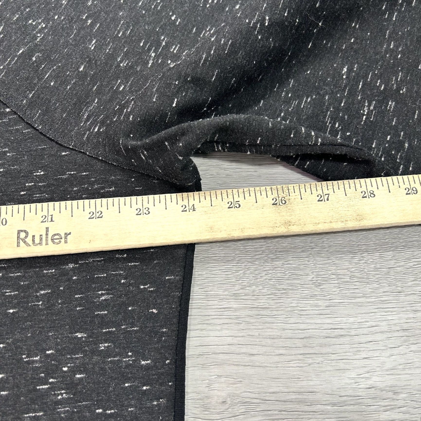 Vince Vince Sweatshirt Mens XL Black Raglan Pullover Crewneck Long Sleeve Stretch Knit Fabric Solid Pattern Knit Pullover Men Size US XL / EU 56 / 4 - 7 Thumbnail