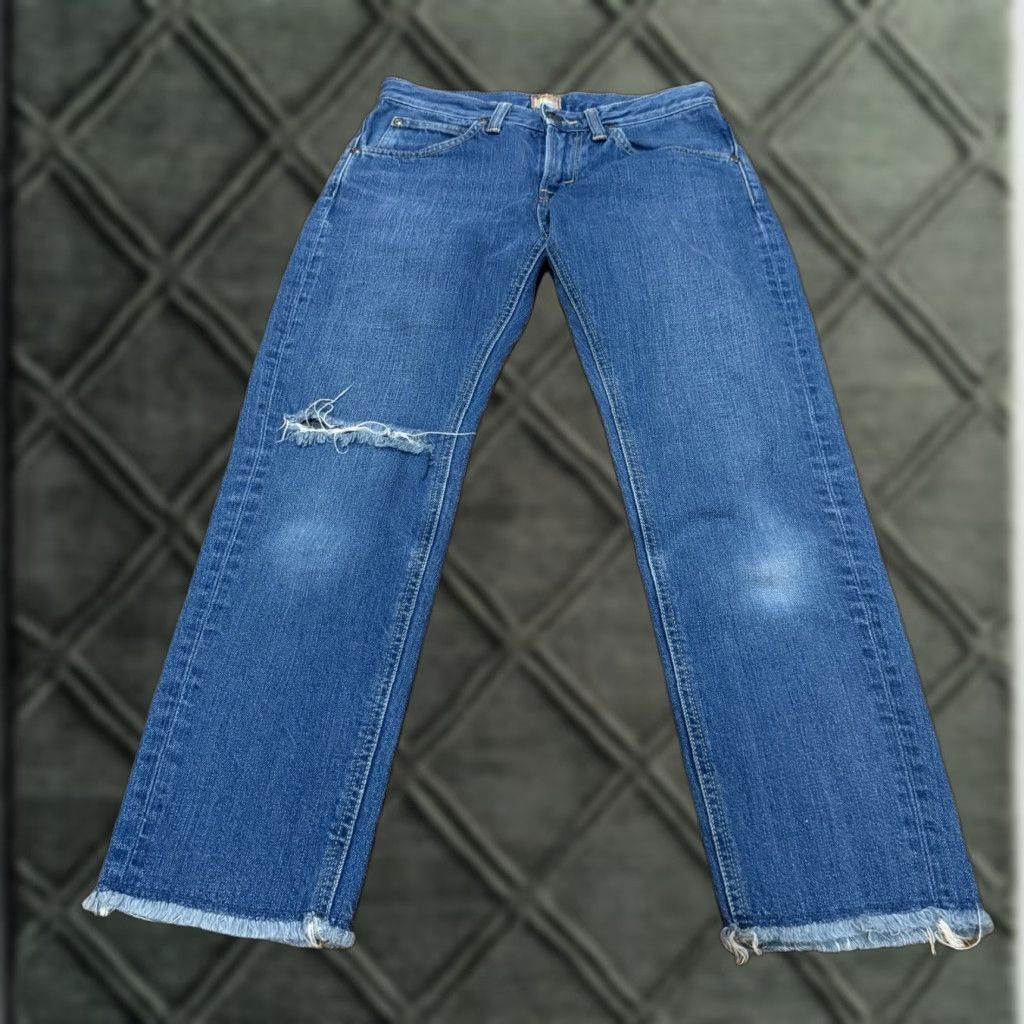 Lee VINTAGE LEE CHER COLAB UNION MADE JAPAN Distressed COWBOY JEANS 28W 26L Blue Mens Jeans Size US 28 / EU 44 - 1 Thumbnail