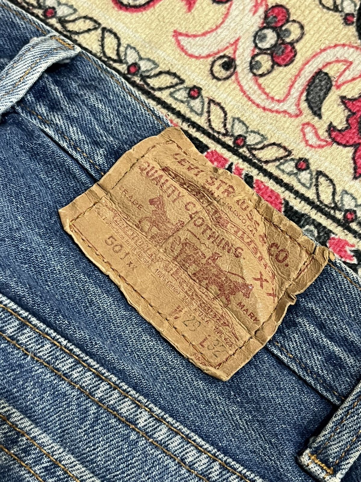 Levi's Vintage 80s Levi’s 501xx Made in Usa Blue Washed Jeans Size US 29 - 9 Thumbnail