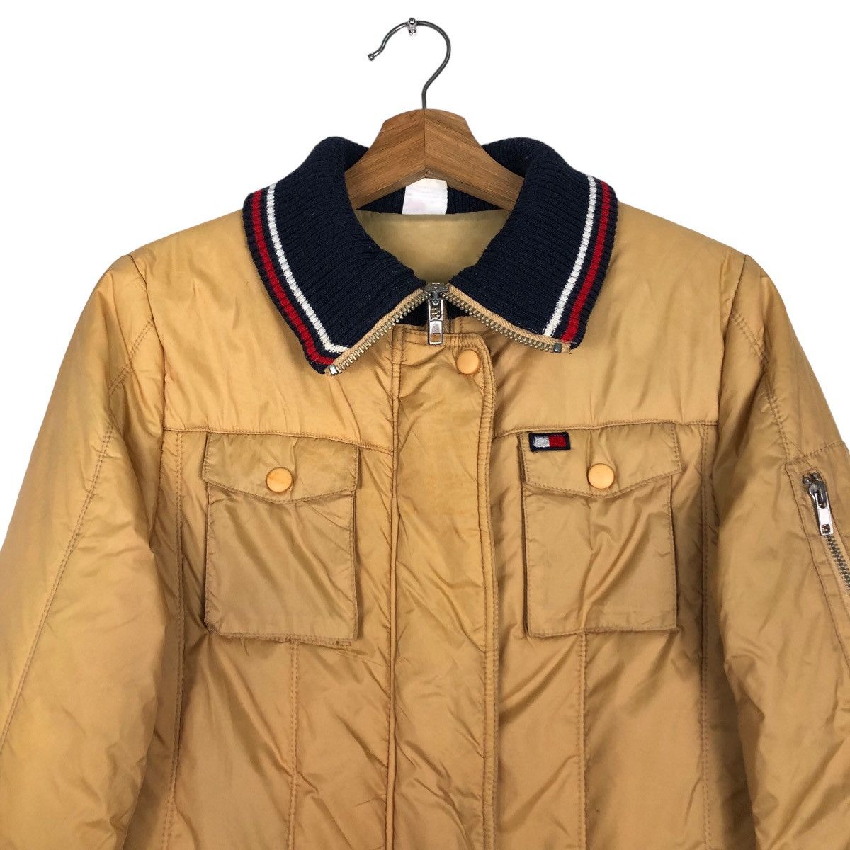 Japanese Brand 🔥Vtg Cropped Bomber Jacket Tommy Hilfiger Girl Size US M / EU 48-50 / 2 - 3 Thumbnail