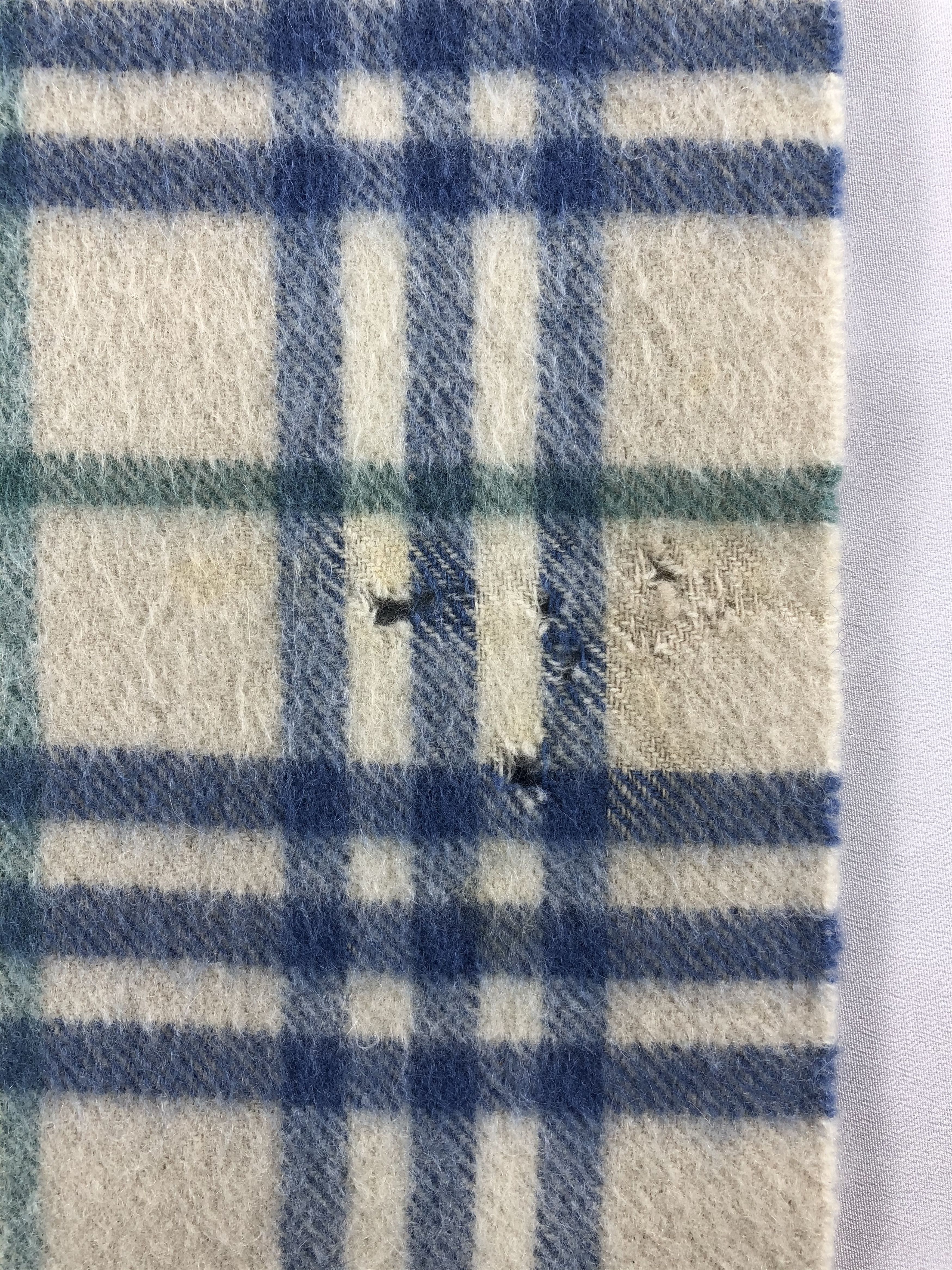 Burberry Vintage Burberry Scarf/Muffler/Neckwear MF1744 Size ONE SIZE - 5 Thumbnail
