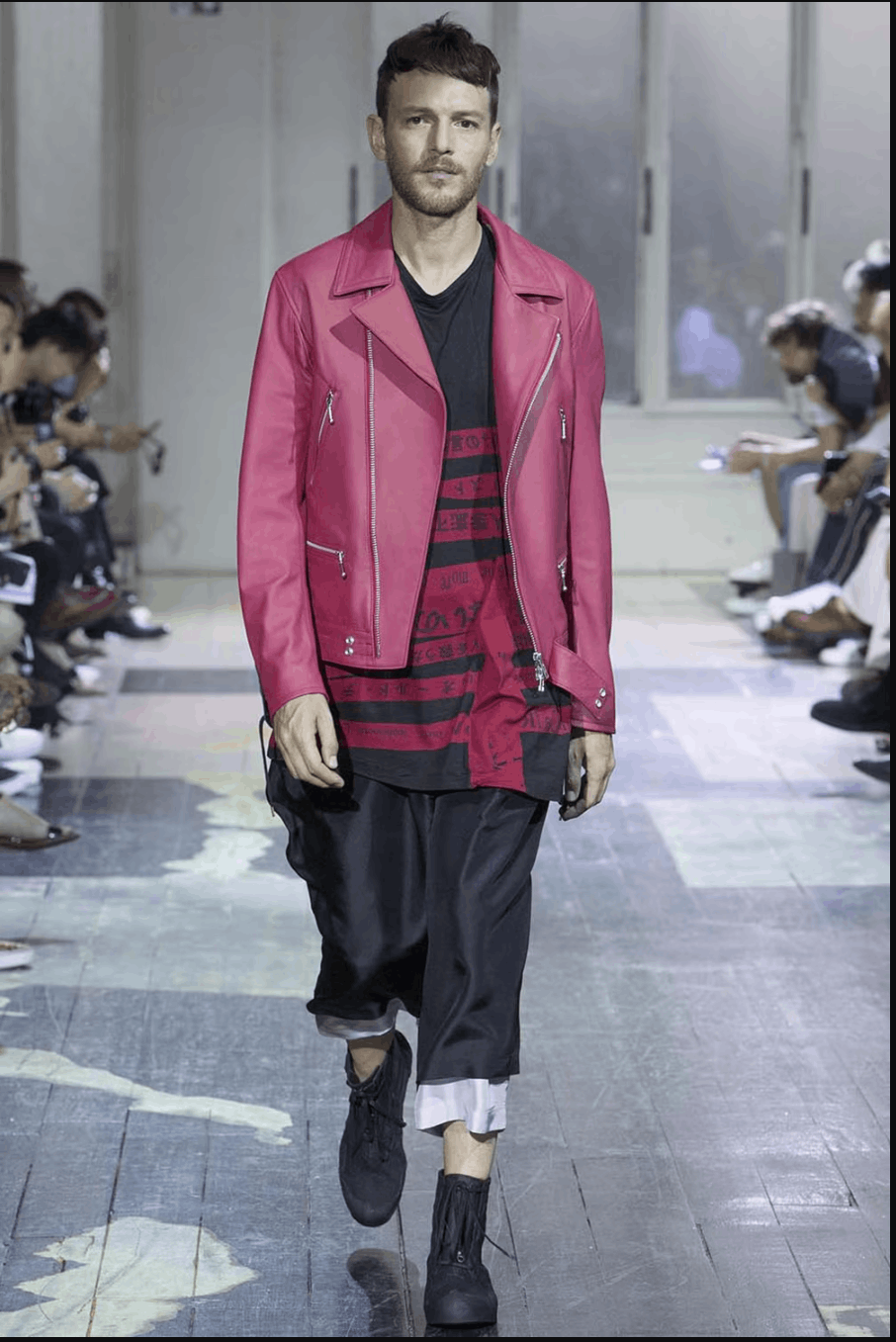 image of Yohji Yamamoto 18Ss Tshirt in Black/Red, Men's (Size Large)