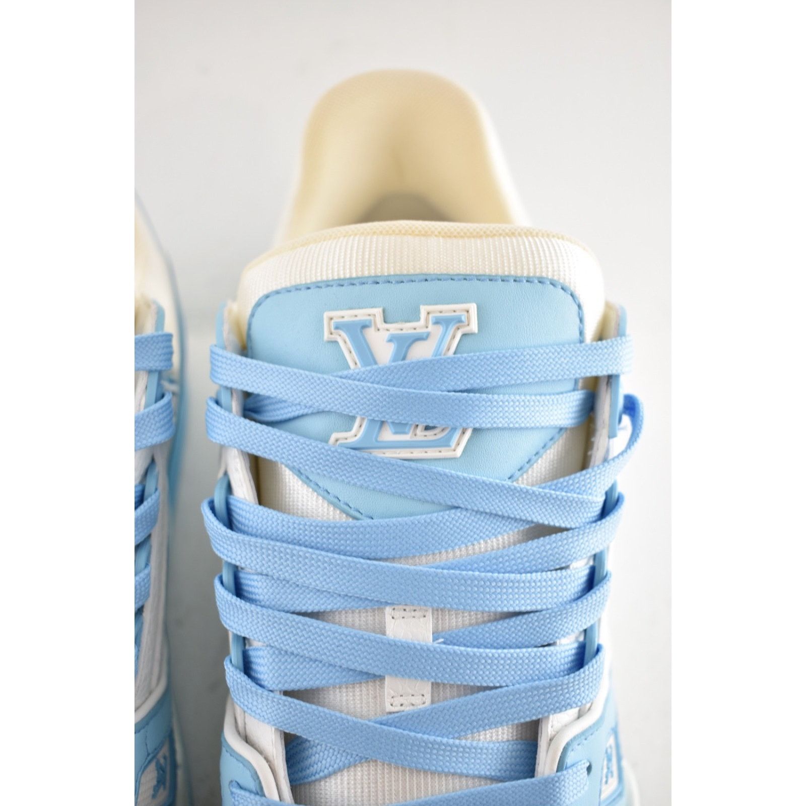 Louis Vuitton Louis Vuitton Sky Blue Empreinte White Leather Low Trainer Size US 10 / EU 43 - 12 Thumbnail