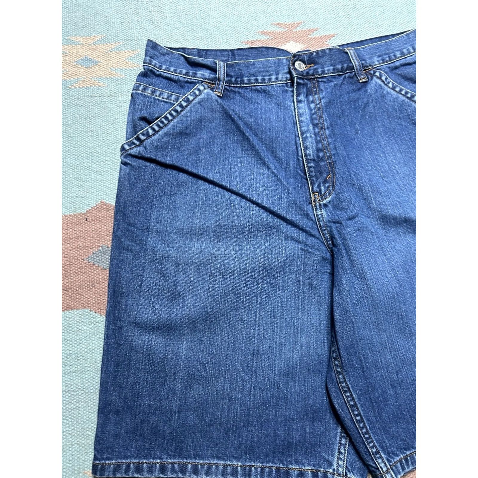 Levi's VINTAGE Levi’s Carpenter Jorts Denim Shorts Red Tab Baggy Wide Leg 34 Men's Denim Shorts 34 Inseam 10” 22” Outseam 22” 12” Leg Opening 12” Size US 34 / EU 50 - 7 Thumbnail