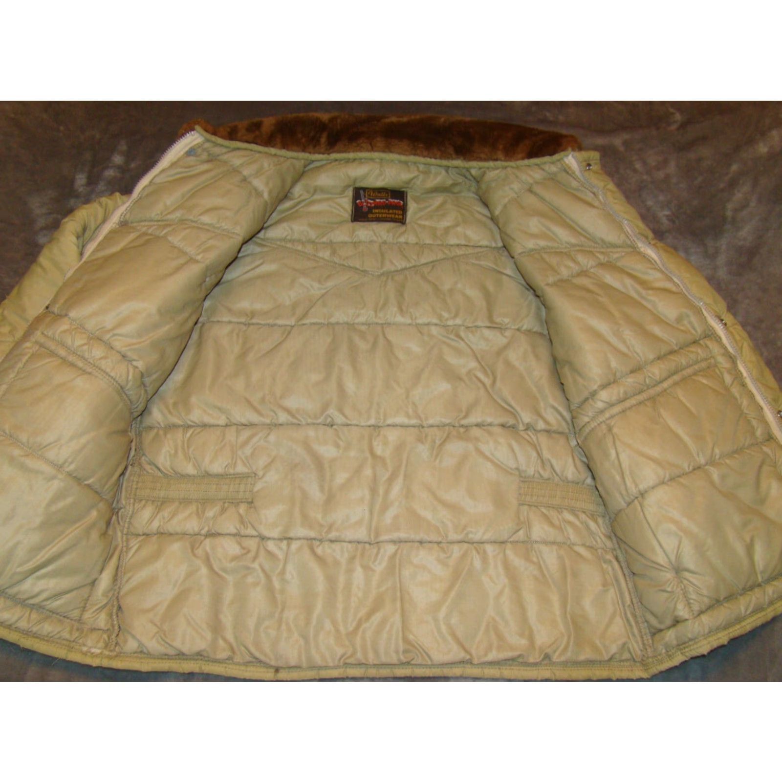 Walls VINTAGE Walls Blizzard Pruf Men Puffer Coat Jacket Beige Large Nylon Faux Fur Collar Snap Zip 2-way Pockets Mens Size US L / EU 52-54 / 3 - 7 Thumbnail