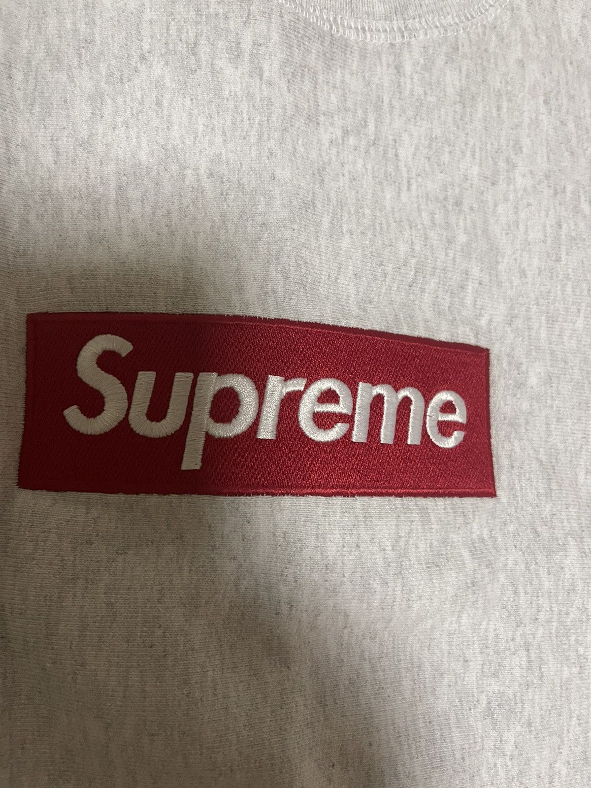 Supreme Supreme fw18 red on grey box logo crewneck Size US S / EU 44-46 / 1 - 3 Thumbnail