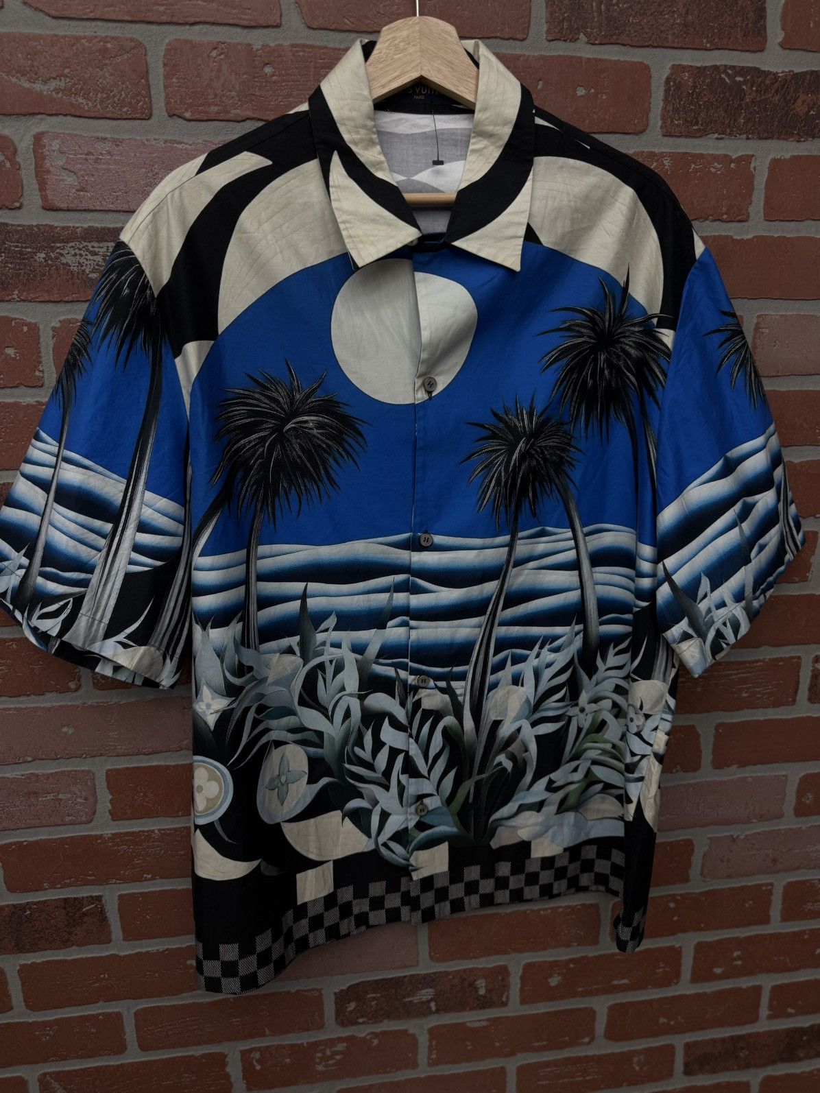 Louis Vuitton Louis Vuitton Button Up Palm Tree Blue Tee 2024 (XL) Size US XL / EU 56 / 4 - 23 Thumbnail