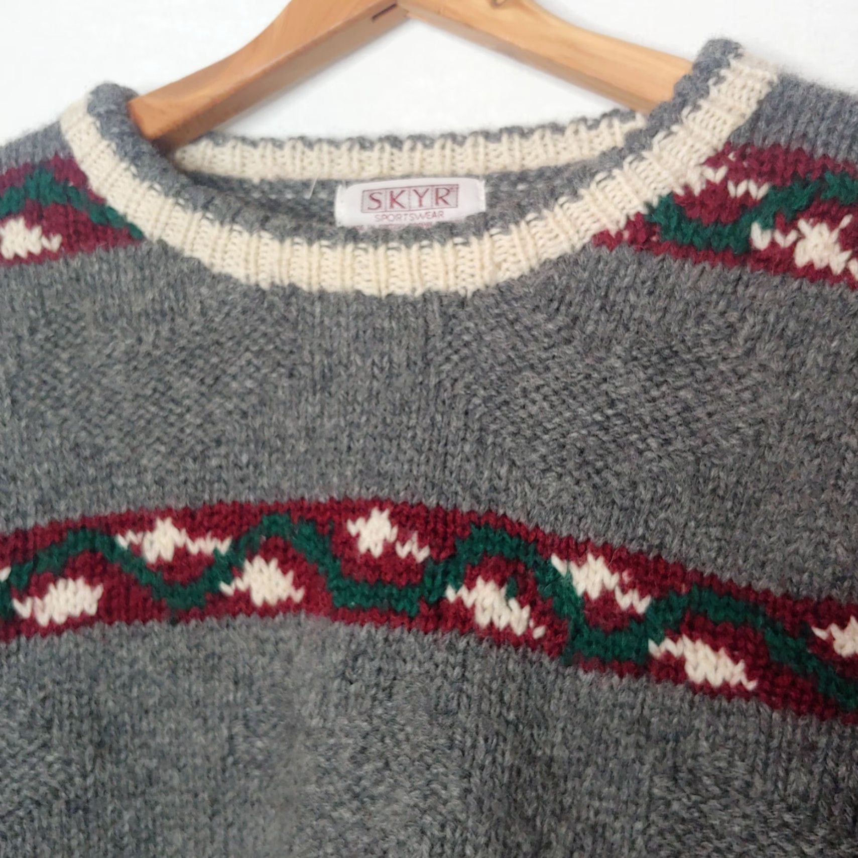 Vintage VINTAGE Skyr Sweater Medium Wool Gray Striped Pullover Crew Neck Long Sleeve Casual Women Ski Winter Gro... Size M / US 6-8 / IT 42-44 - 3 Thumbnail