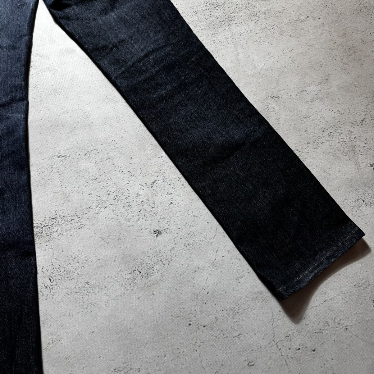 Roberto Cavalli rare flared roberto cavalli jeans golden logo y2k Size 28" / US 6 / IT 42 - 5 Thumbnail