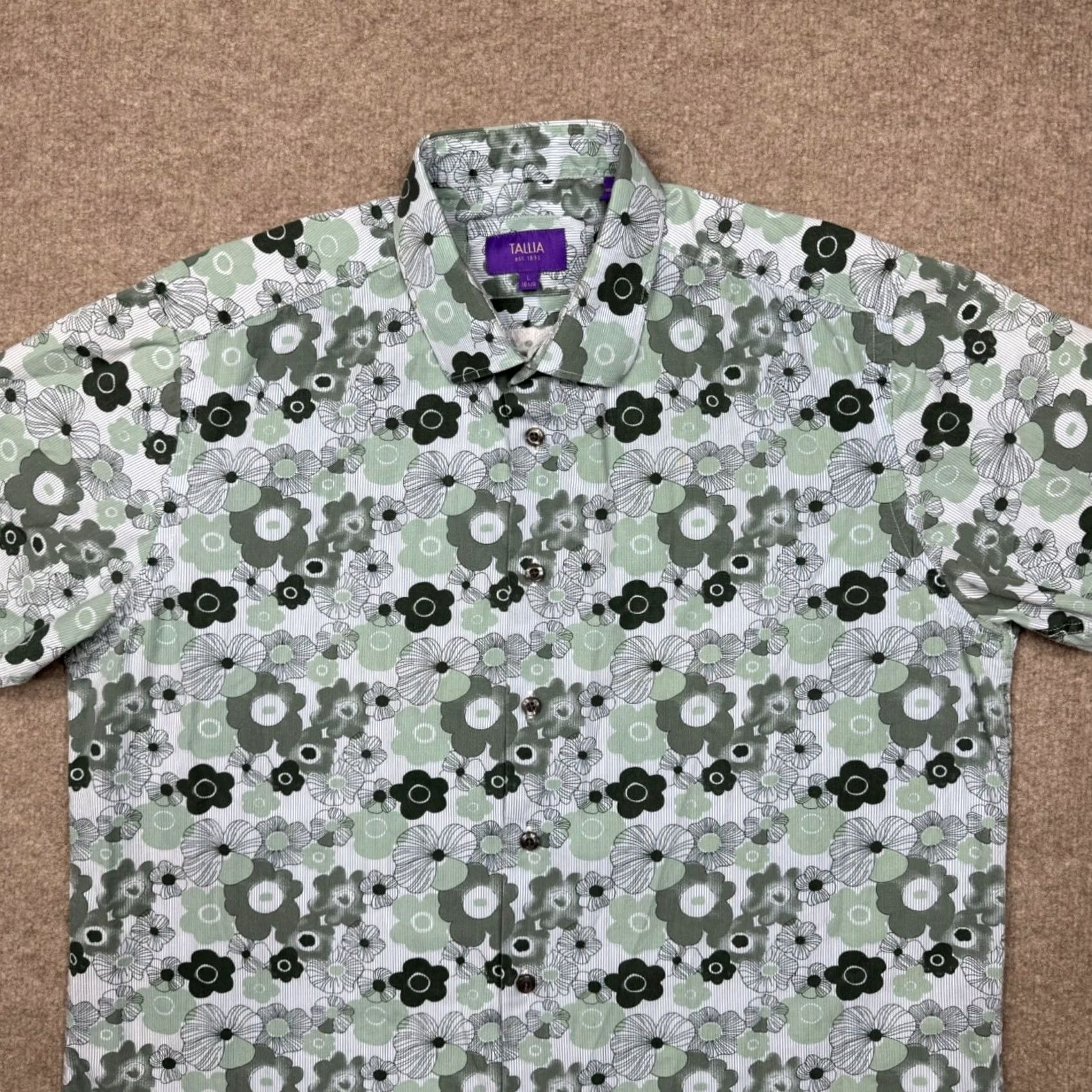 Tallia Tallia Green Floral Short Sleeve Button Up Shirt L Mens Regular Size Used Excellent Condition Wearing Ready to Wear Size US L / EU 52-54 / 3 - 3 Thumbnail