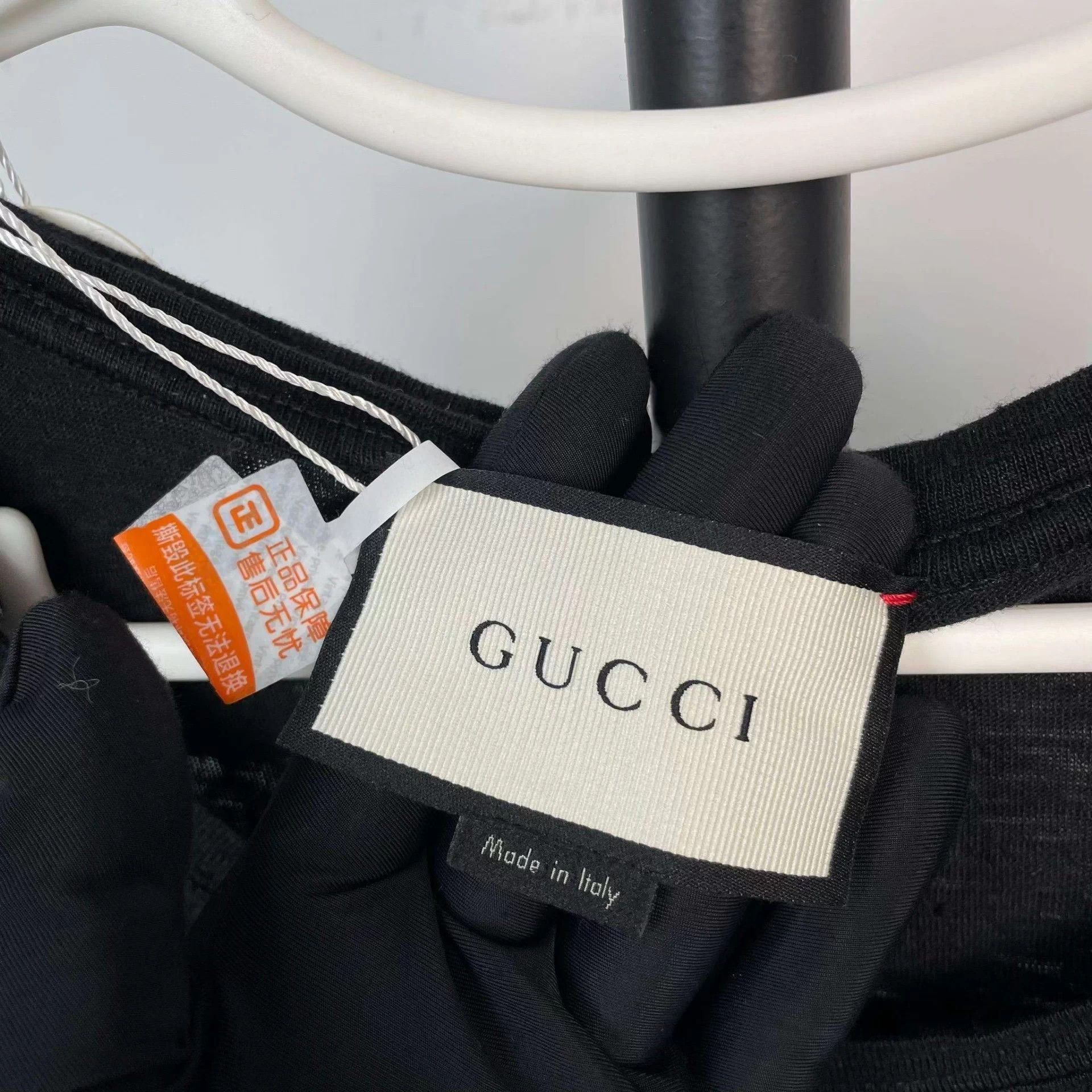 Gucci Gucci Bee Embroidered Men's SS Tee 260127LYPSY04 Size US M / EU 48-50 / 2 - 3 Thumbnail