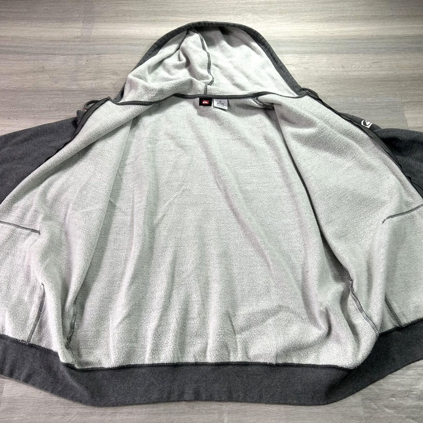 Quiksilver Quiksilver Hoodie Mens XL Gray Full Zip Fleece Sweatshirt Spell Out Chest Logo Size US XL / EU 56 / 4 - 3 Thumbnail