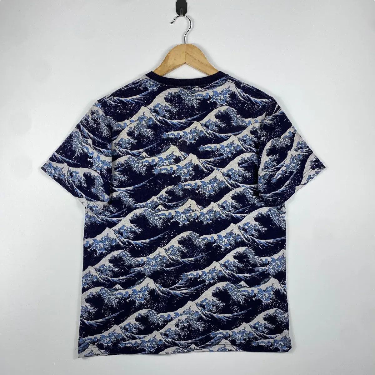 Other HOKUSAI BLUE The Great Wave Off Kanagawa Full Print Tee Size US L / EU 52-54 / 3 - 4 Thumbnail
