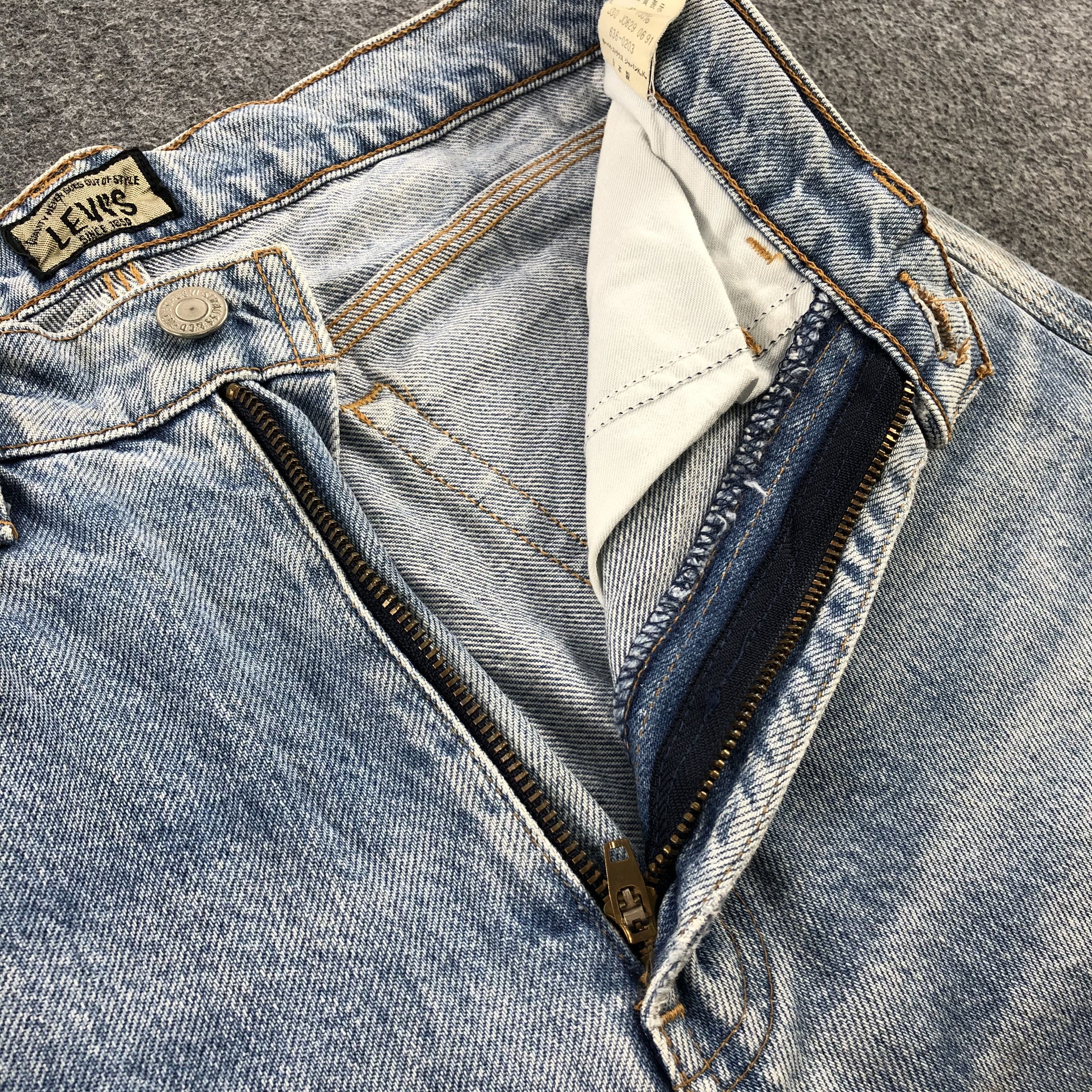 Levi's × Vintage Vintage 90s Light Wash Levis 636 Jeans-JM2075 Size US 30 / EU 46 - 7 Thumbnail