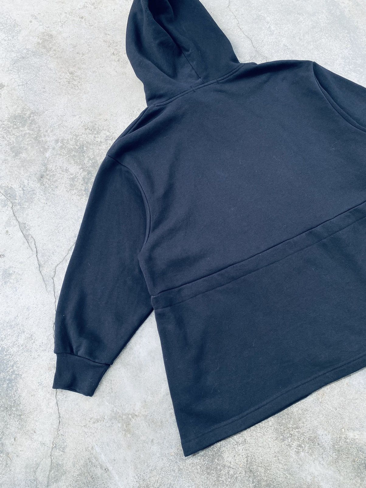 GU × Undercover Undercover Gu Broken Flowers Oversized Hoodie Size US L / EU 52-54 / 3 - 11 Thumbnail
