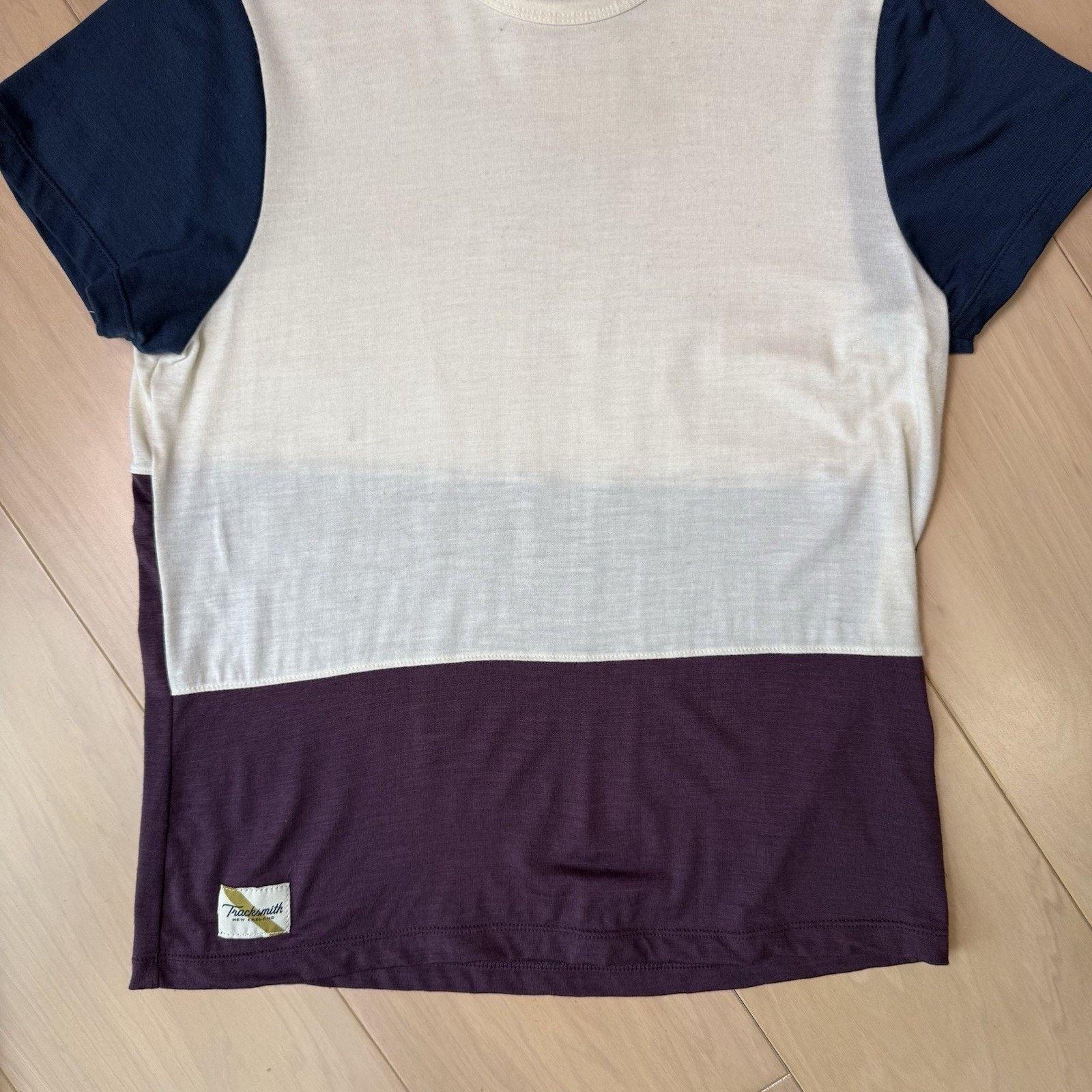 Tracksmith New England Tracksmith Merino Wool Shirt Women's Multicolor Short Sleeve Size M / US 6-8 / IT 42-44 - 5 Thumbnail