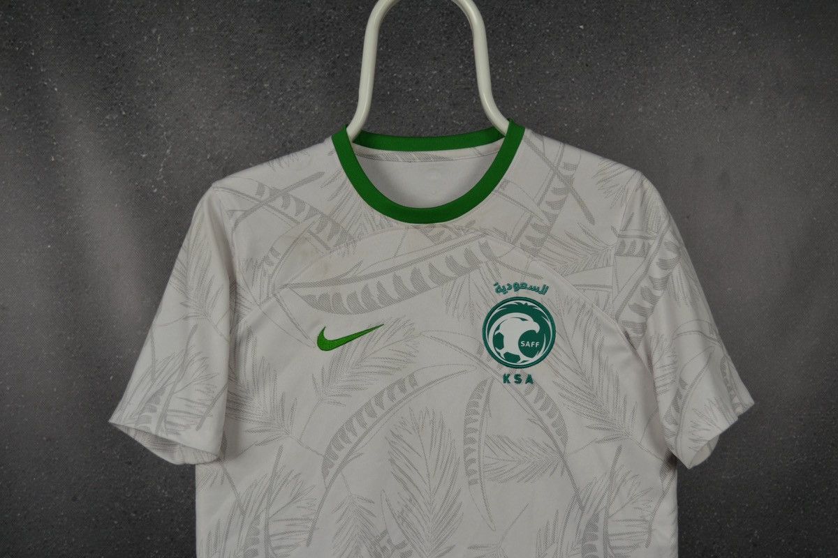 Nike Saudi Arabia 2020 2021 home soccer football jersey Nike Size US XS / EU 42 / 0 - 3 Thumbnail