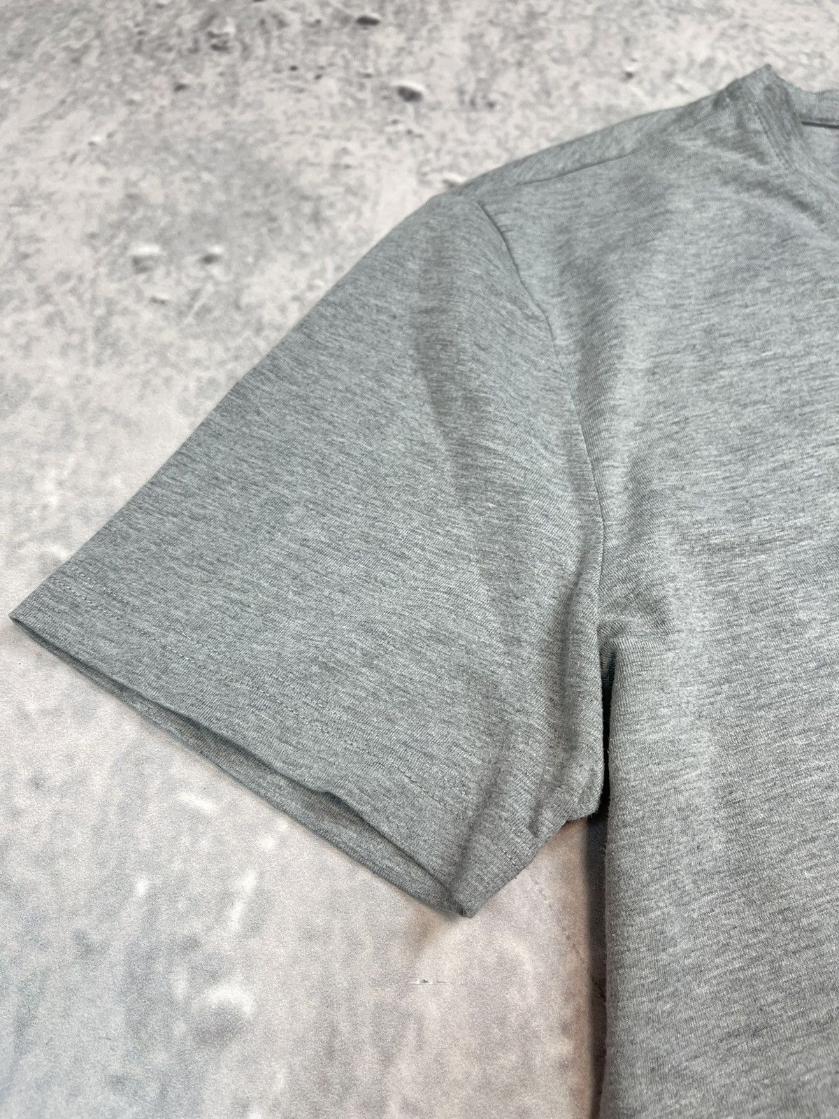 Versace Versace luxury tee mini logo grey Size US M / EU 48-50 / 2 - 5 Thumbnail
