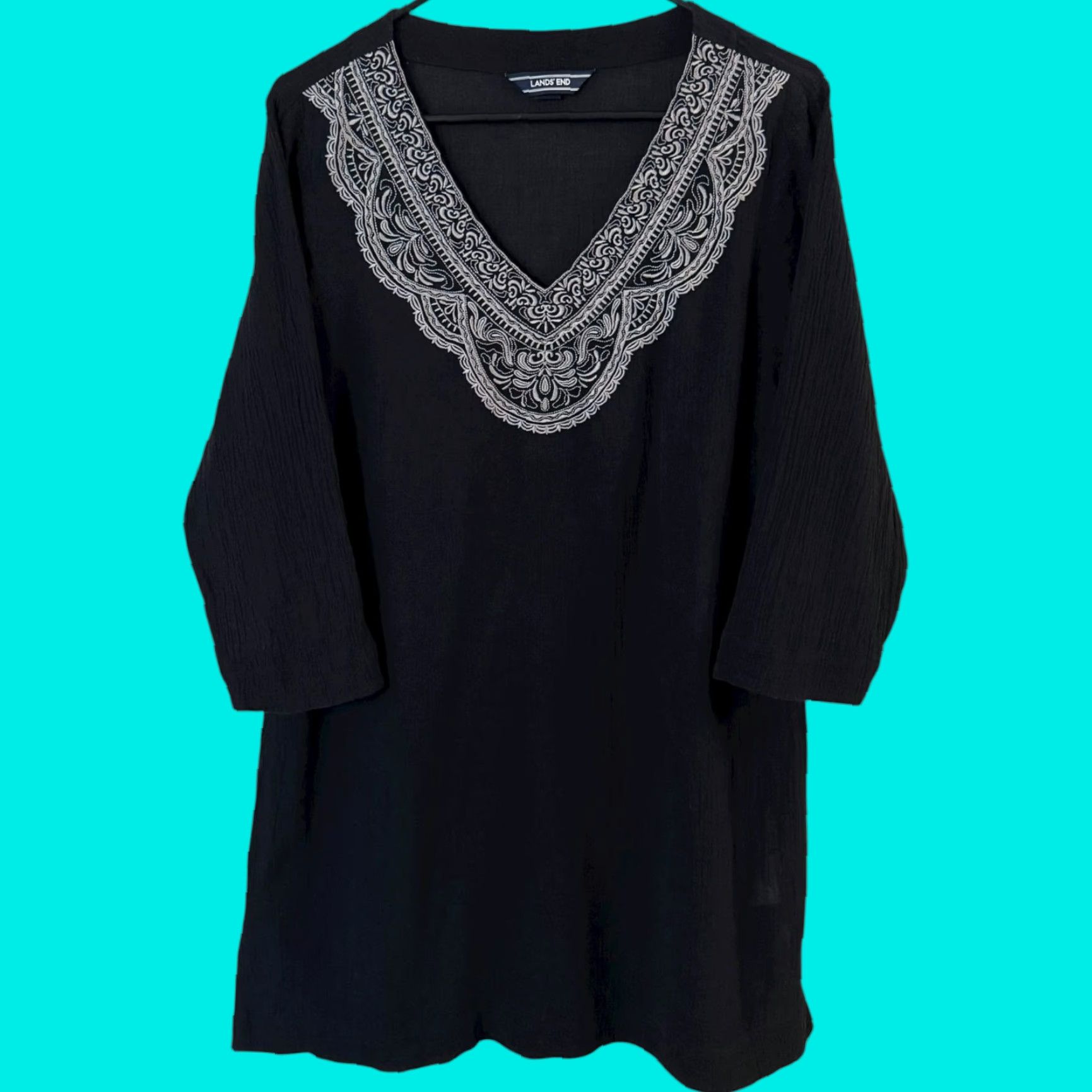 Lands' End Lands' End Embroidered 3/4 Sleeve V-Neck Tunic Top Black Women's Petite Medium Blouse 100% Cotton Embroidered Wool? No. (Just avoid extra). Size M / US 6-8 / IT 42-44 - 1 Thumbnail