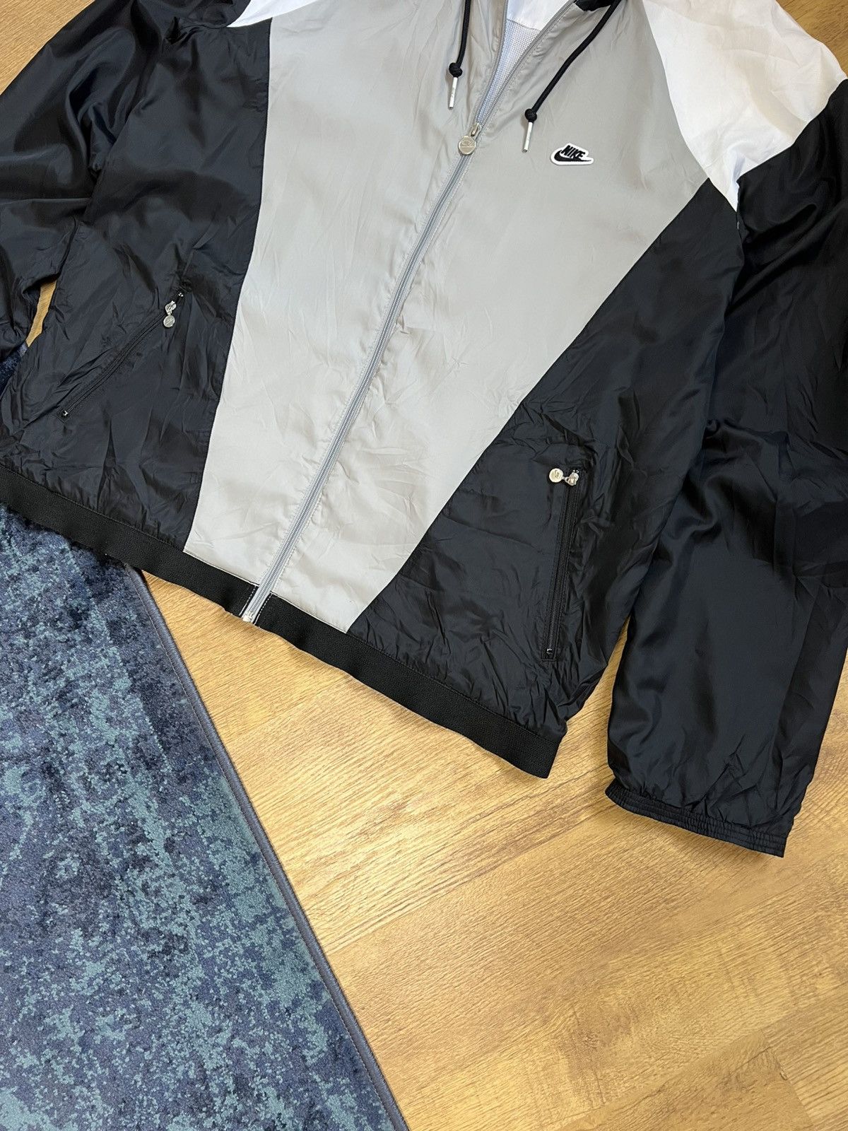 Nike Nike vintage light zip jacket Size US L / EU 52-54 / 3 - 3 Thumbnail