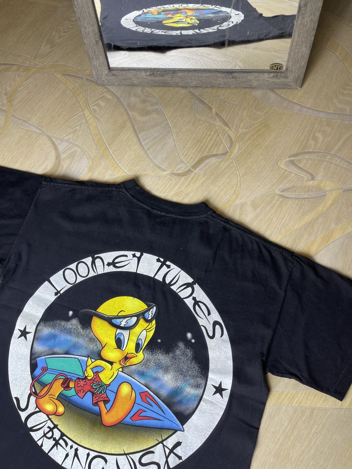 Cartoon Network Looney Tunes Surfing USA vintage 1998 big logo tee shirt Size US L / EU 52-54 / 3 - 14 Thumbnail