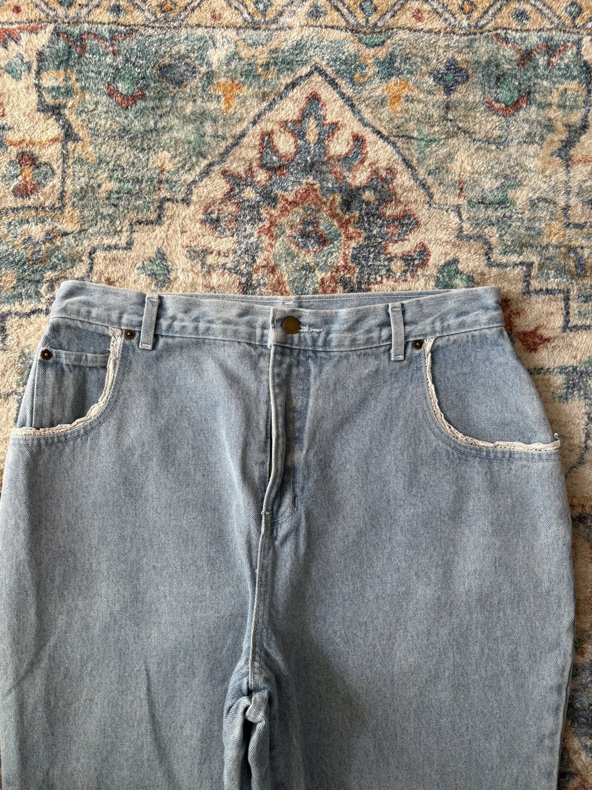 Vintage Vintage Nevada Lace Accented Lightwash Jeans Size 33 Size US 33 - 4 Thumbnail
