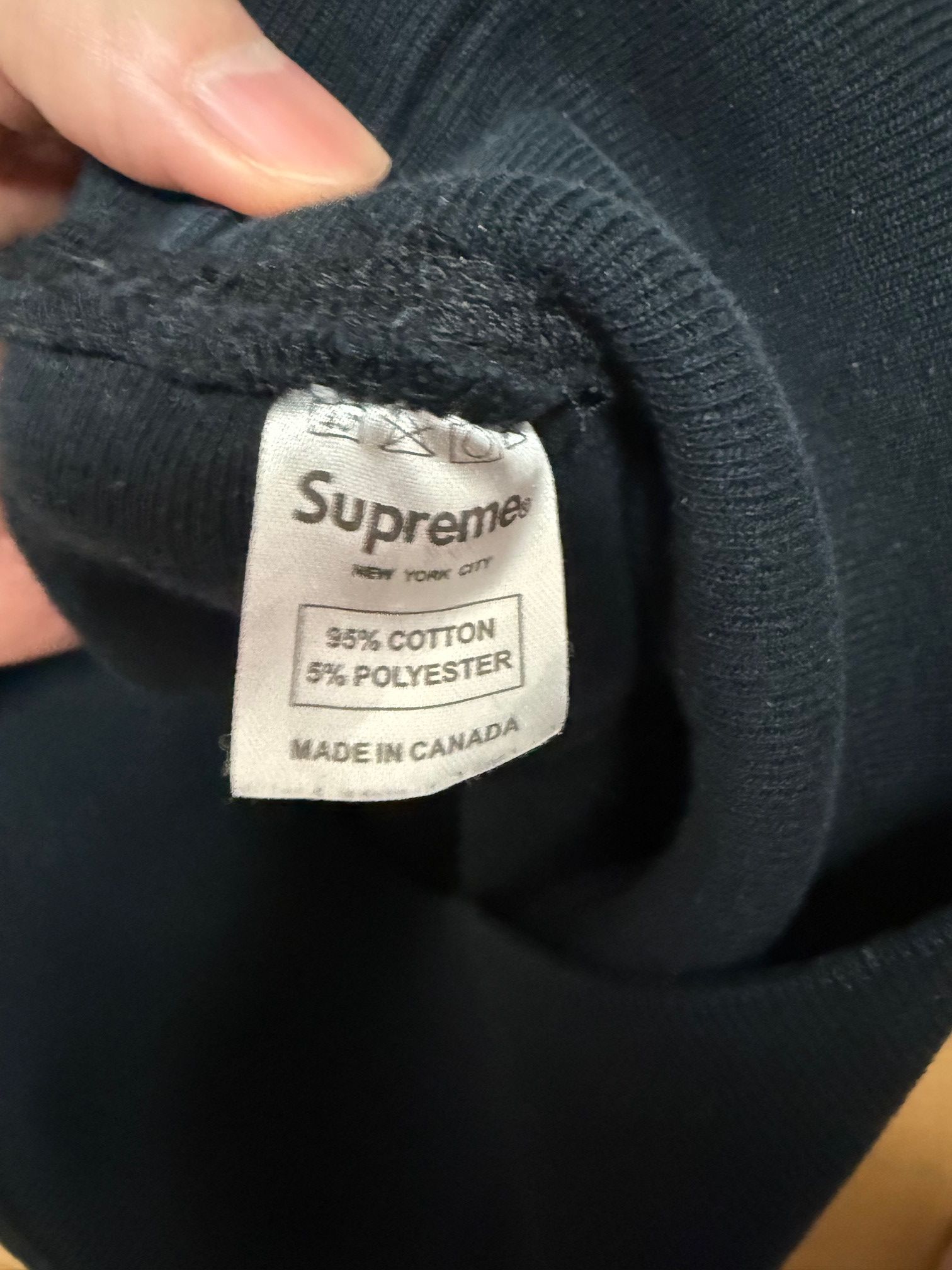 Supreme 2006 Supreme Black on Black Box Logo Hoodie - Size L Size US L / EU 52-54 / 3 - 4 Thumbnail