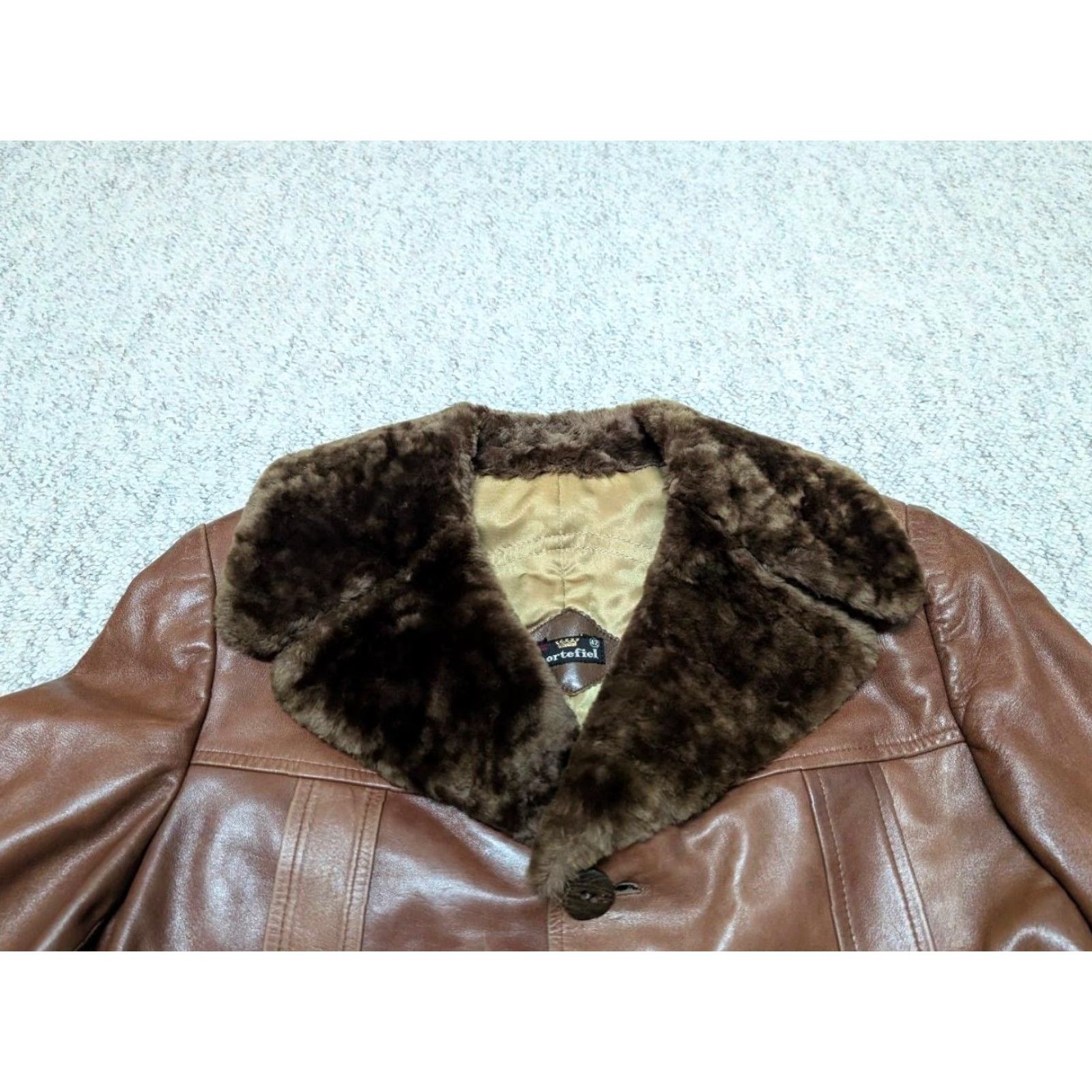 Vintage VINTAGE Cortefiel overcoat Men Belted Lambskin Leather 44 L Brown Fur Collar Coat Fur Barnstomer Norfolk Mouton Size US L / EU 52-54 / 3 - 7 Thumbnail
