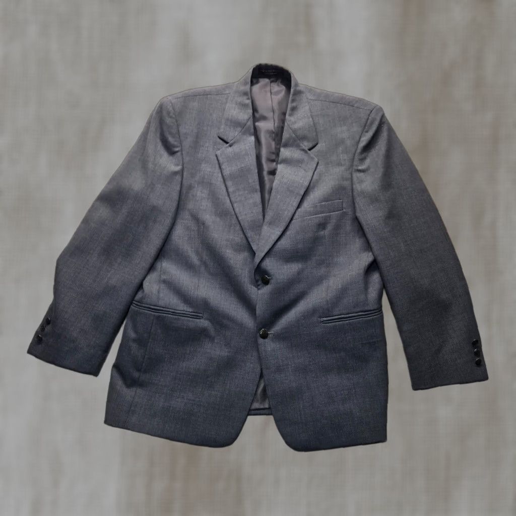 Vintage Vintage Hamrick’s Gray Suit Jacket Men’s Size 44S Two-Button Business Casual 90s Size 44R - 1 Thumbnail