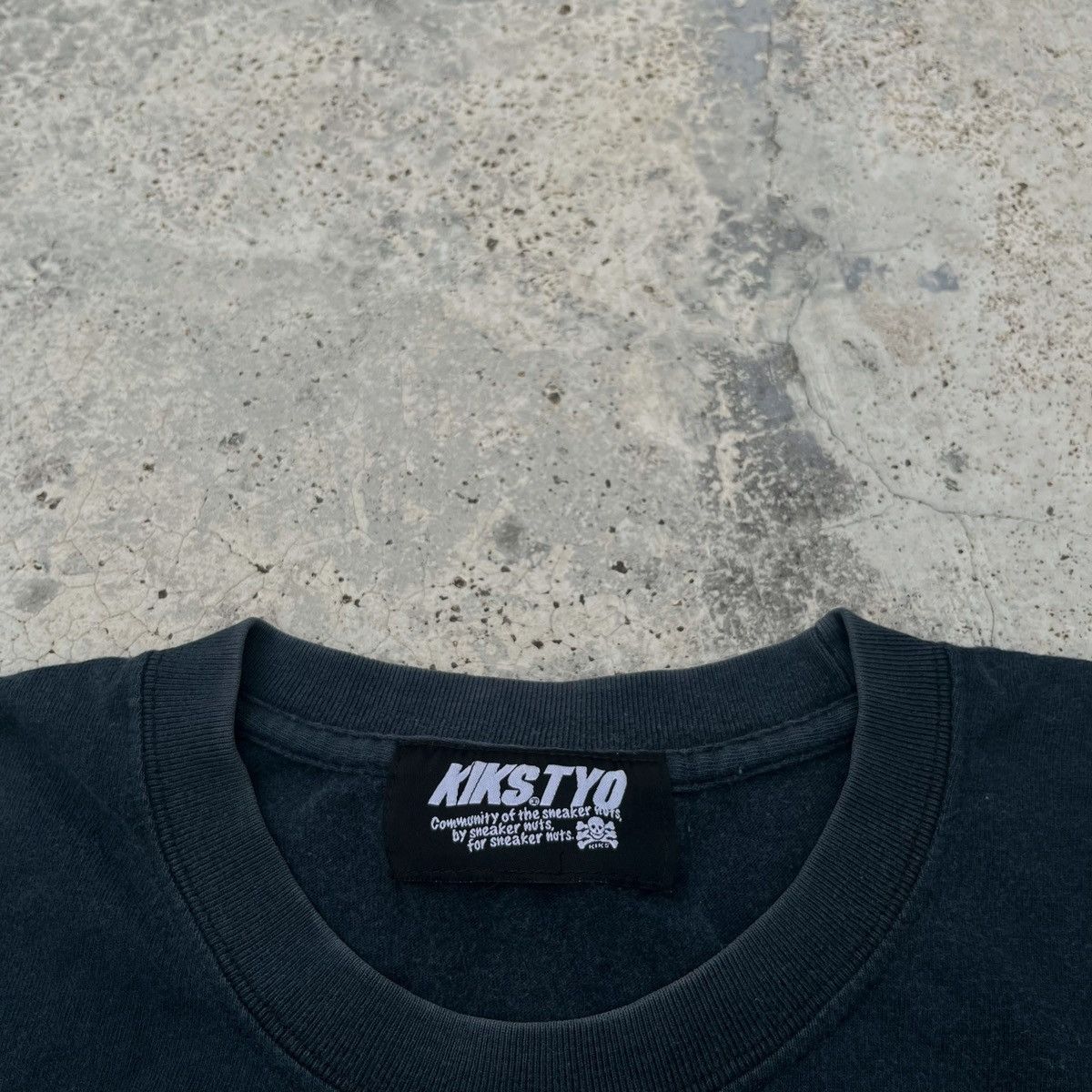 KIKS TYO Kiks Tyo Japanese Streetwear Big Logo Design Tee Size US L / EU 52-54 / 3 - 3 Thumbnail