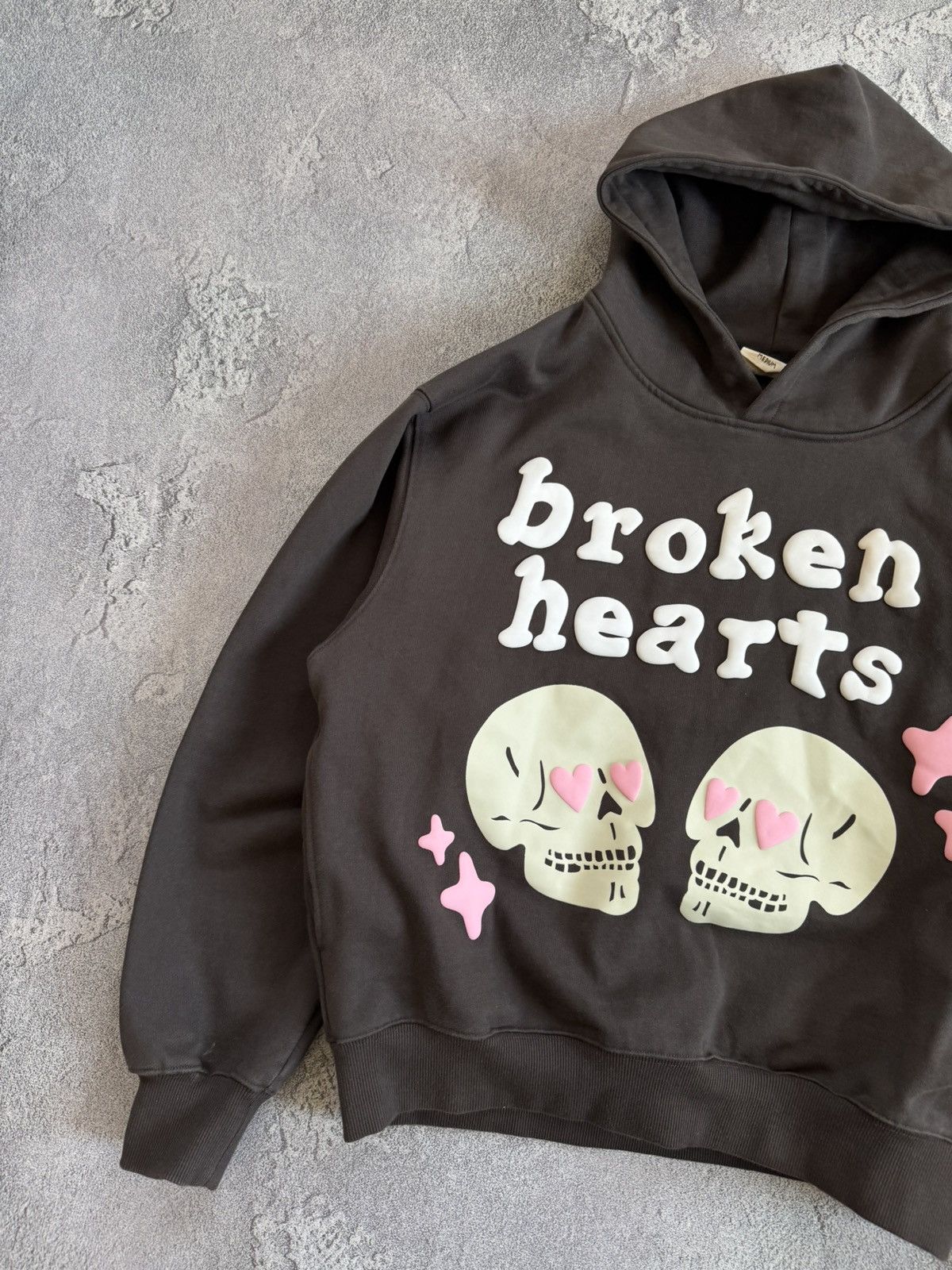 Broken Planet × Designer Broken Planet 🌍 “Broken hearts” skull 💀 brown hoodie relaxed Size US M / EU 48-50 / 2 - 6 Thumbnail