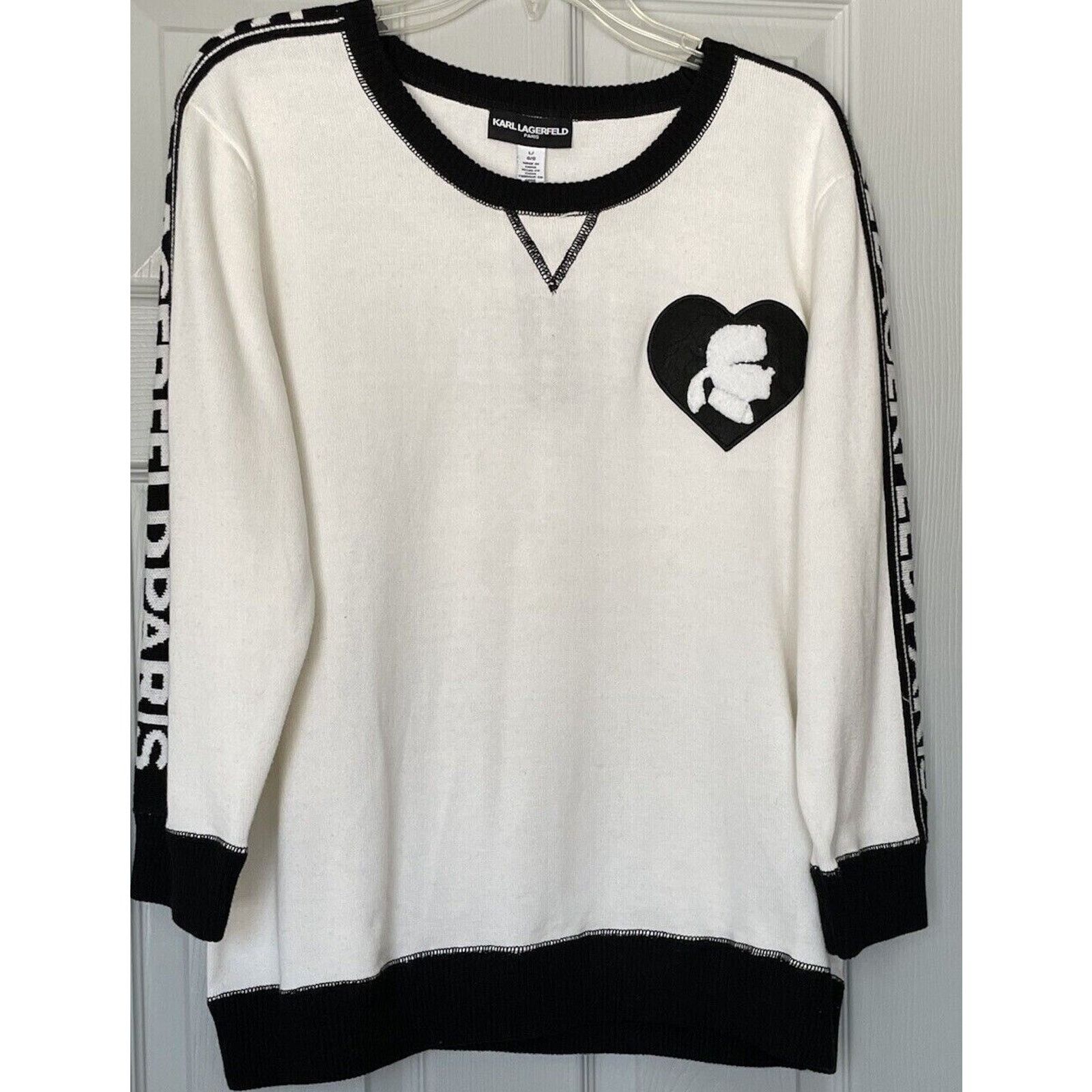 Karl Lagerfeld KARL LAGERFELD WHITE & BLACK SIGNATURE HEART PATCH SWEATER Size L / US 10 / IT 46 - 2 Thumbnail