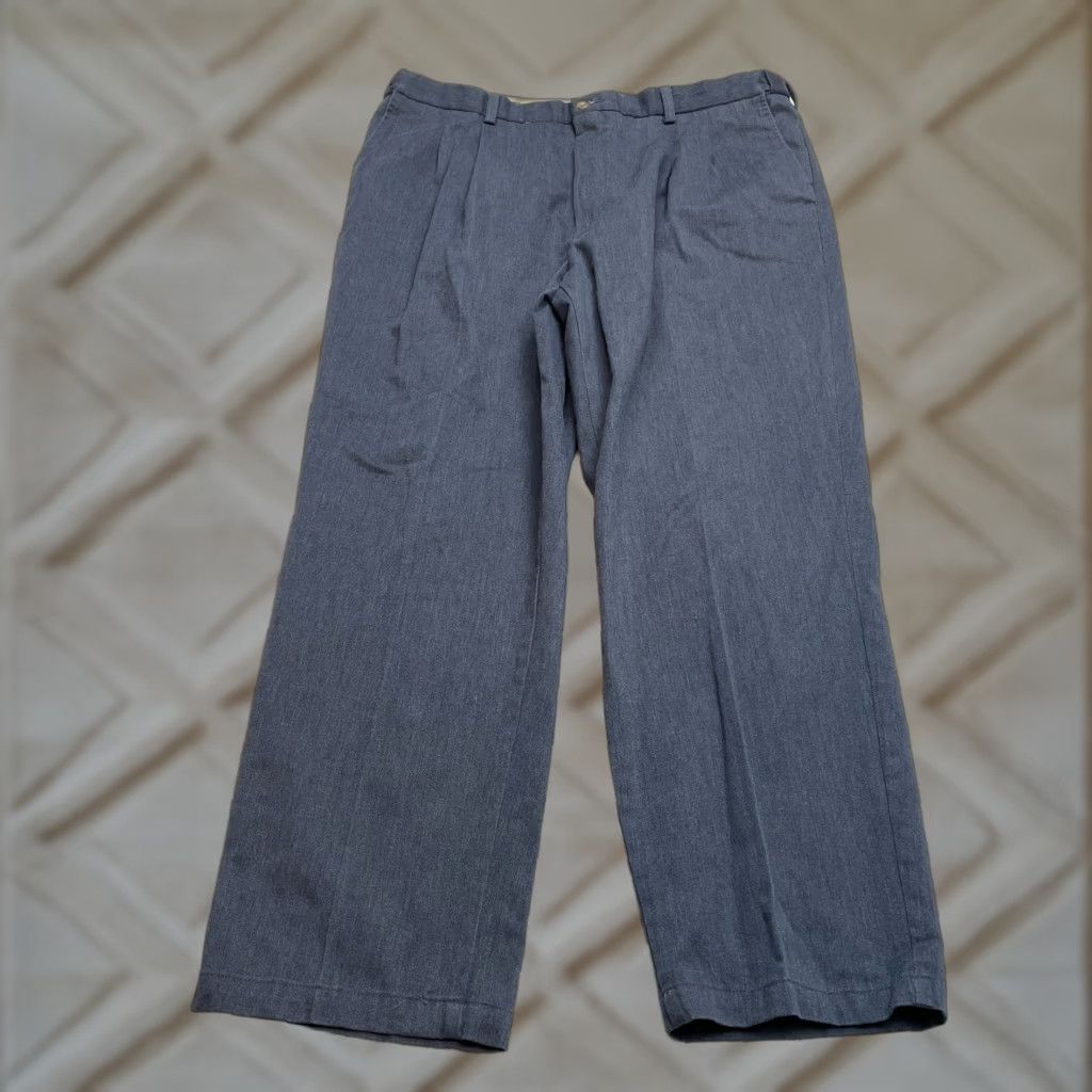 Croft & Barrow Croft & Barrow Chino Pants Mens 40x30 Gray Straight Dress Slacks Cotton Adult Size US 40 / EU 56 - 1 Thumbnail