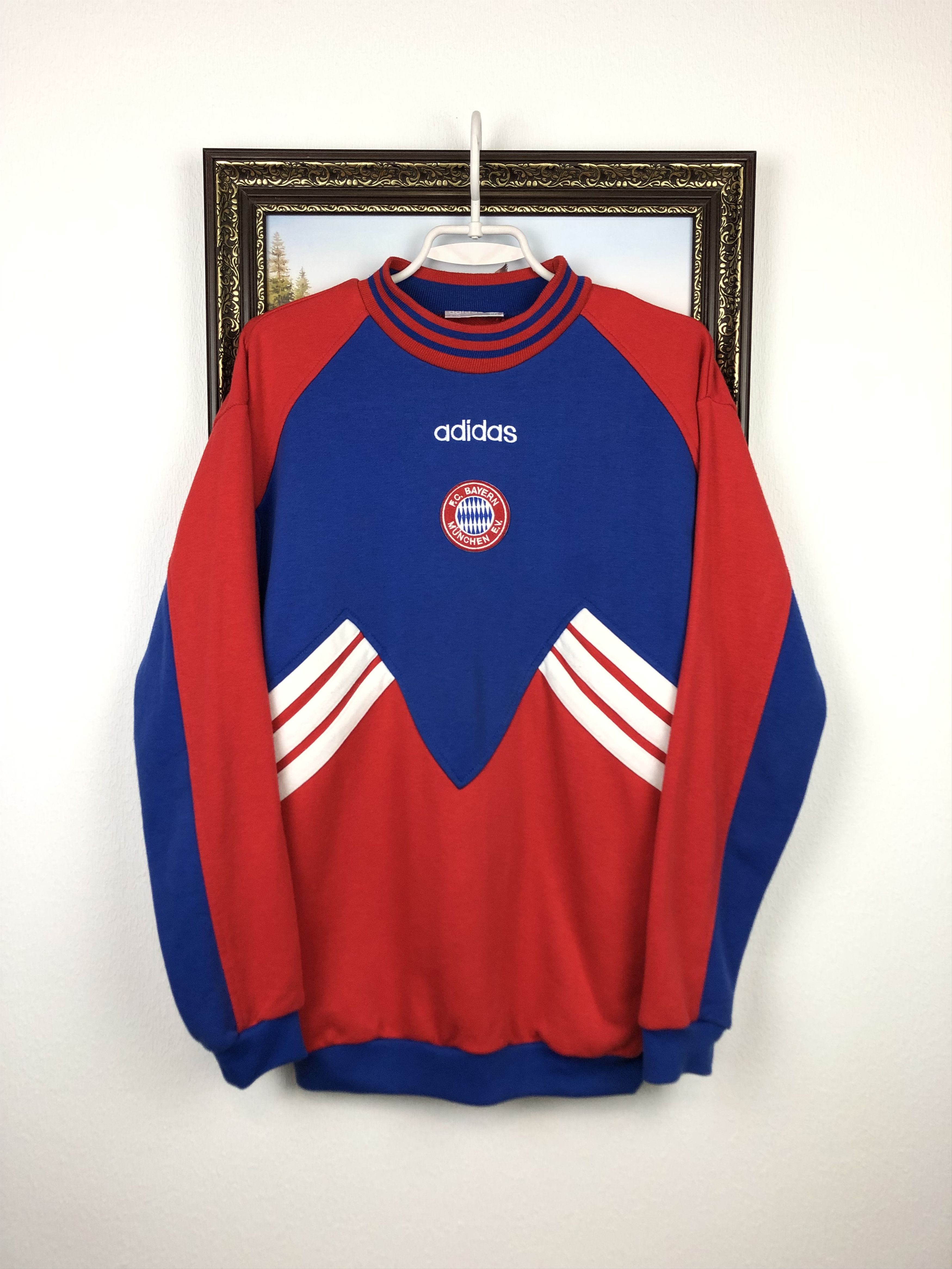 Adidas Vintage Adidas Bayer Munich Football Sweatshirt Soccer Size US S / EU 44-46 / 1 - 2 Thumbnail