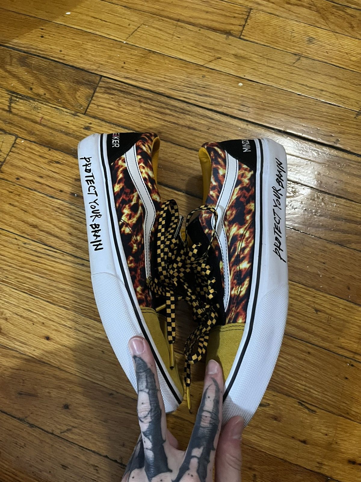 Vans Vans mind seeker protect your brain Size US 9 / EU 42 - 1 Thumbnail