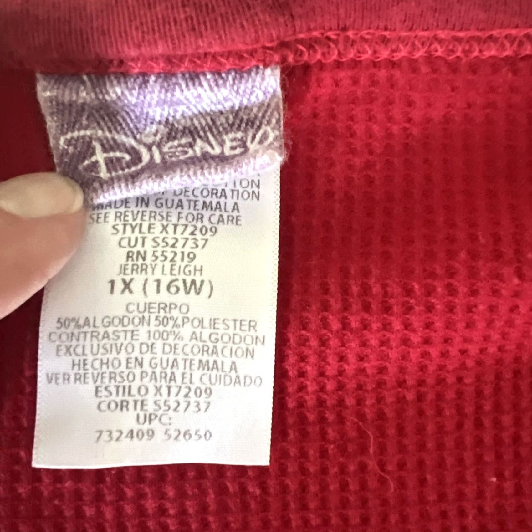 Disney VINTAGE Disney Mickey Mouse Red Thermal Junior Plus 1X 16W “I’ve Been Nice Santa” Size XL / US 12-14 / IT 48-50 - 7 Thumbnail