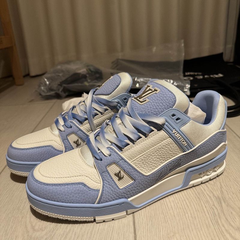 Louis Vuitton Trainer Low Top Sneakers in Blue 0079