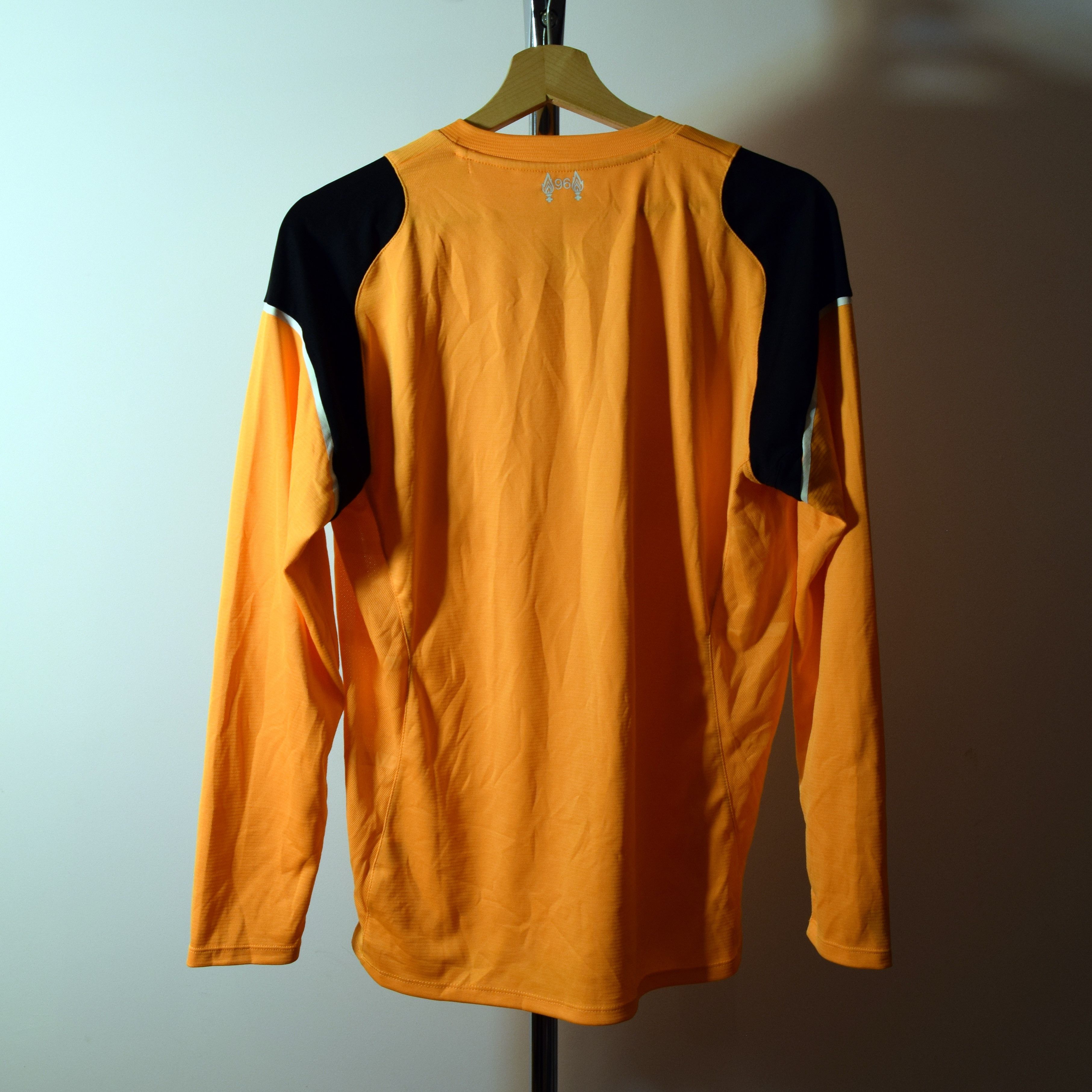 New Balance New Balance Liverpool 17/18 3rd Soccer Long Sleeve S/M Size US S / EU 44-46 / 1 - 2 Thumbnail