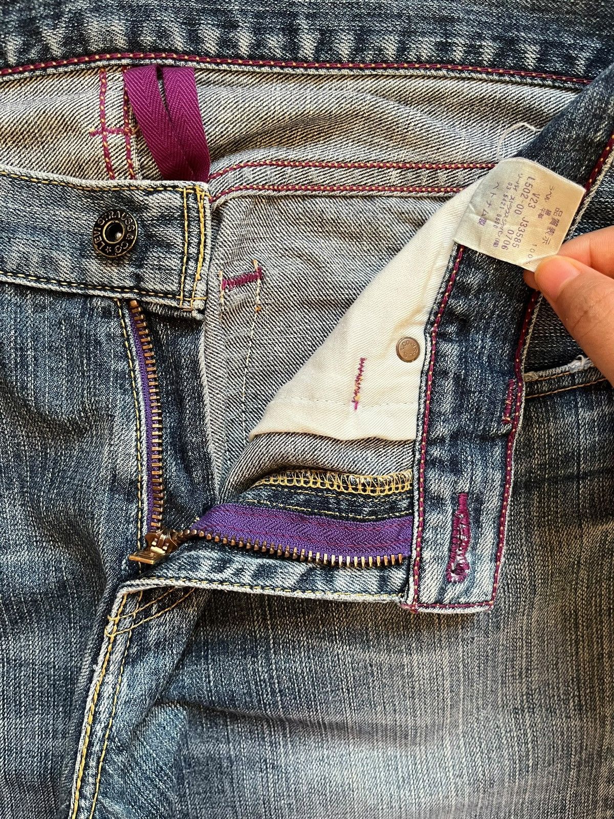 Levi's Vintage 90s Levis 502 Blue Wash Distressed Loose Fit Jeans Size US 31 - 10 Thumbnail