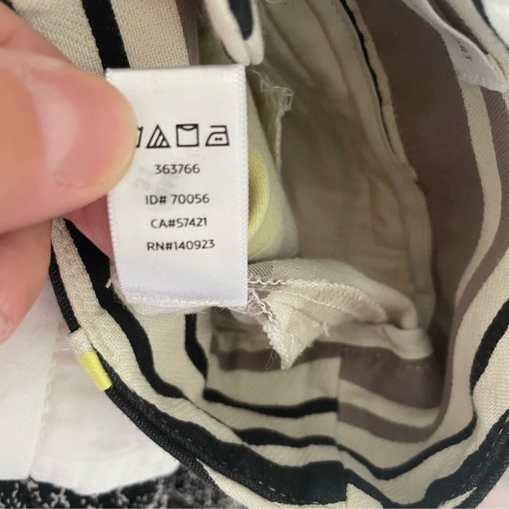 Loft Ann Taylor LOFT Mixed Striped The Riviera Short Size 4 Size 27" / US 4 / IT 40 - 8 Thumbnail