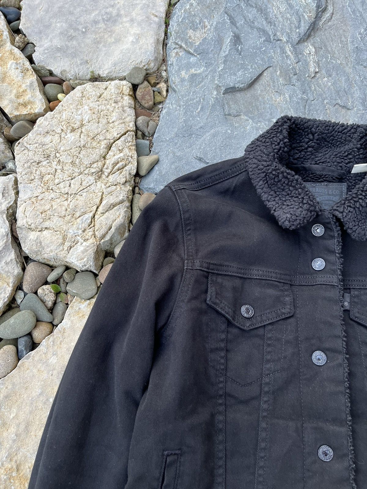 Levi's Levi’s sherpa trucker jacket denim full black levis gothic Size S / US 4 / IT 40 - 7 Thumbnail