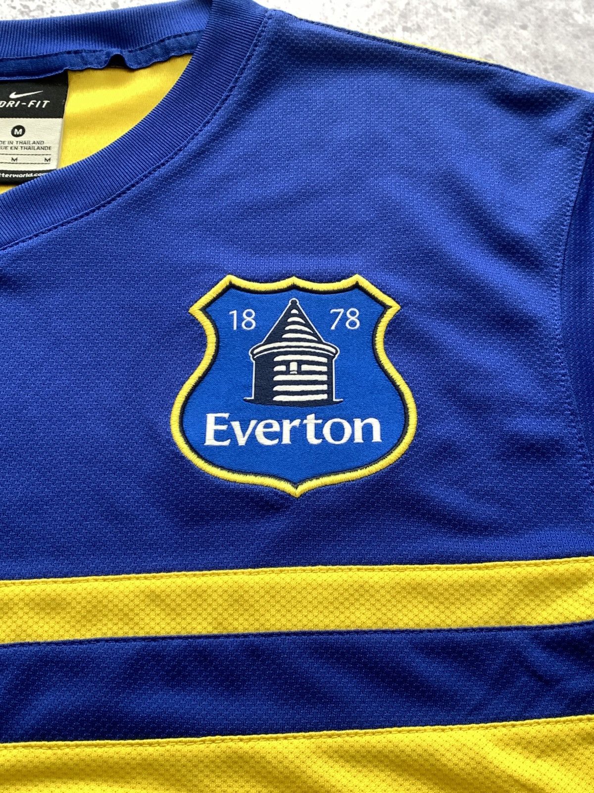 Vintage 🔥NIKE EVERTON 2013 2014 AWAY FOOTBALL SHIRT Size US M / EU 48-50 / 2 - 5 Thumbnail