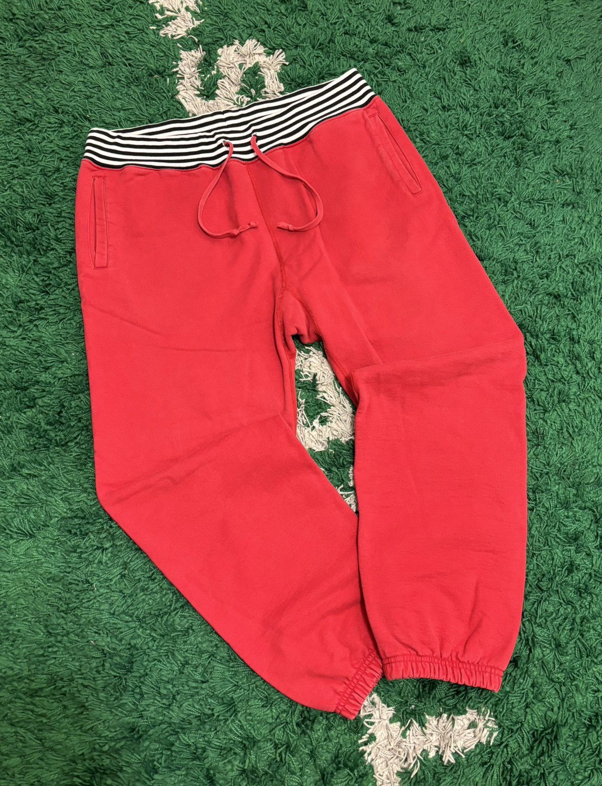 Supreme Supreme Early 2010s Sweatpants Size US 34 / EU 50 - 2 Thumbnail