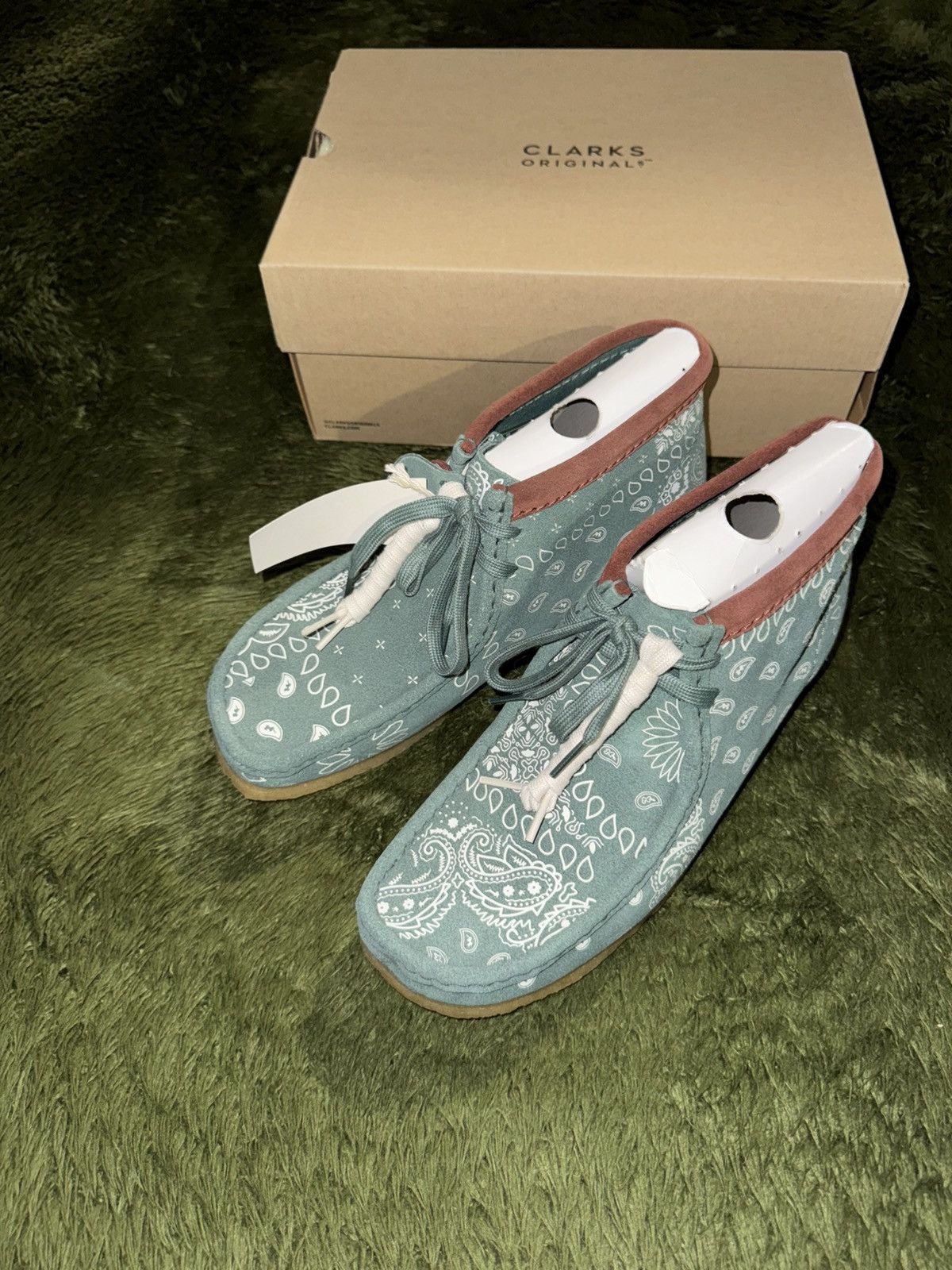 Clarks [UK 8] Clarks Wallabee Boot Paisley Green Size US 8.5 / EU 41-42 - 2 Thumbnail