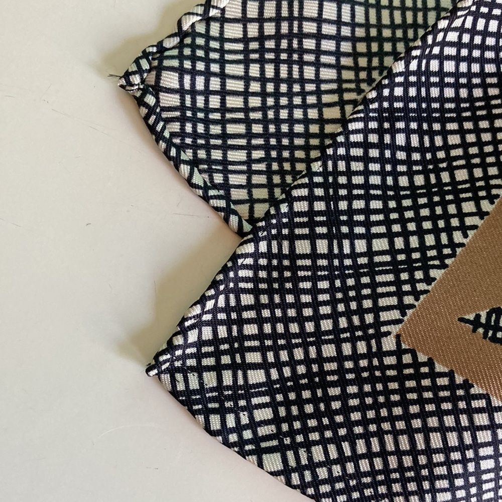Bill Blass Bill Blass Signature Vintage Silk Scart Size ONE SIZE - 3 Thumbnail